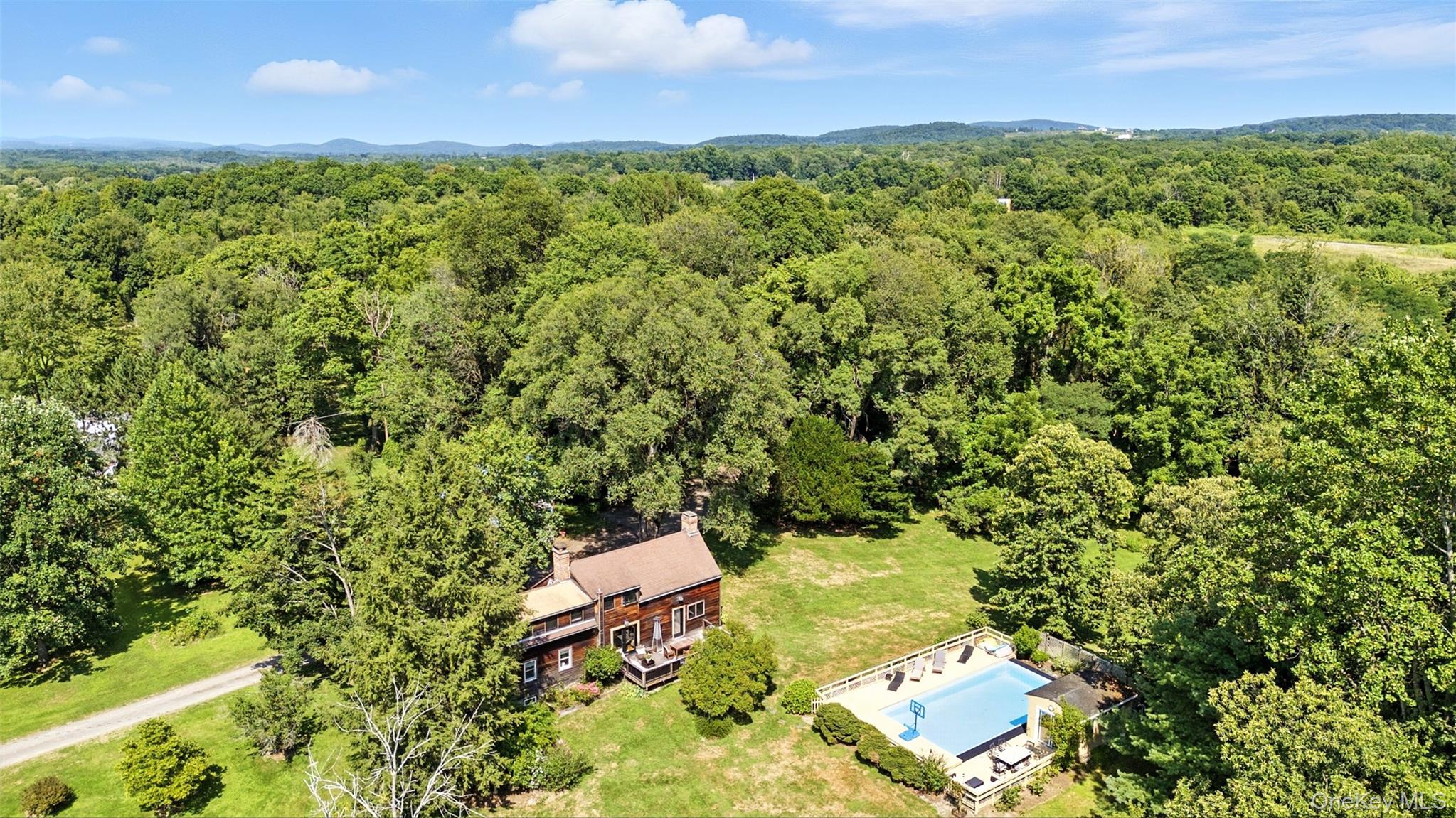 442 S Ohioville Road, New Paltz, NY 12561