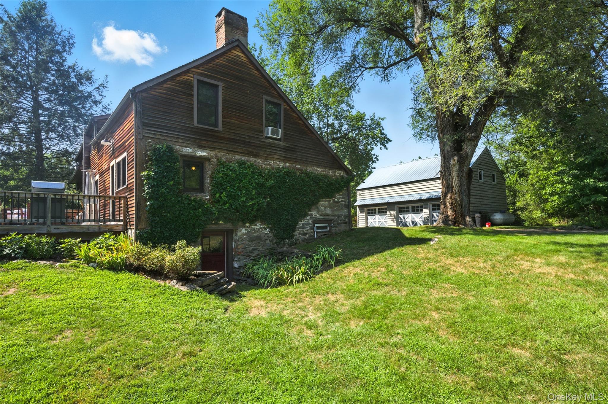 442 S Ohioville Road, New Paltz, NY 12561