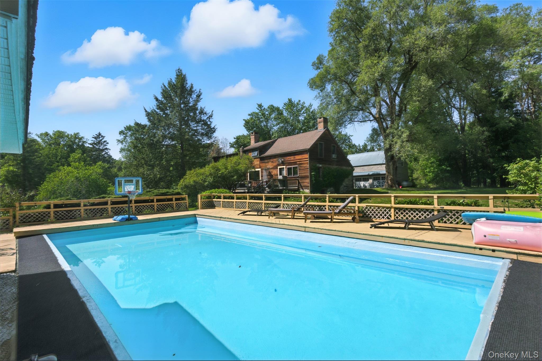 442 S Ohioville Road, New Paltz, NY 12561