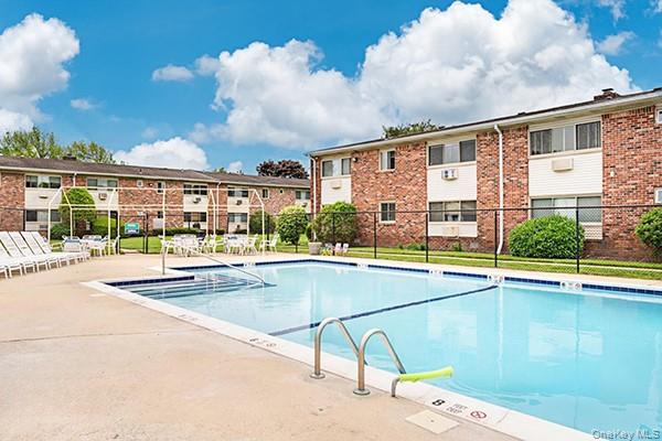 2449 Union Boulevard # 19B, Islip, NY 11751