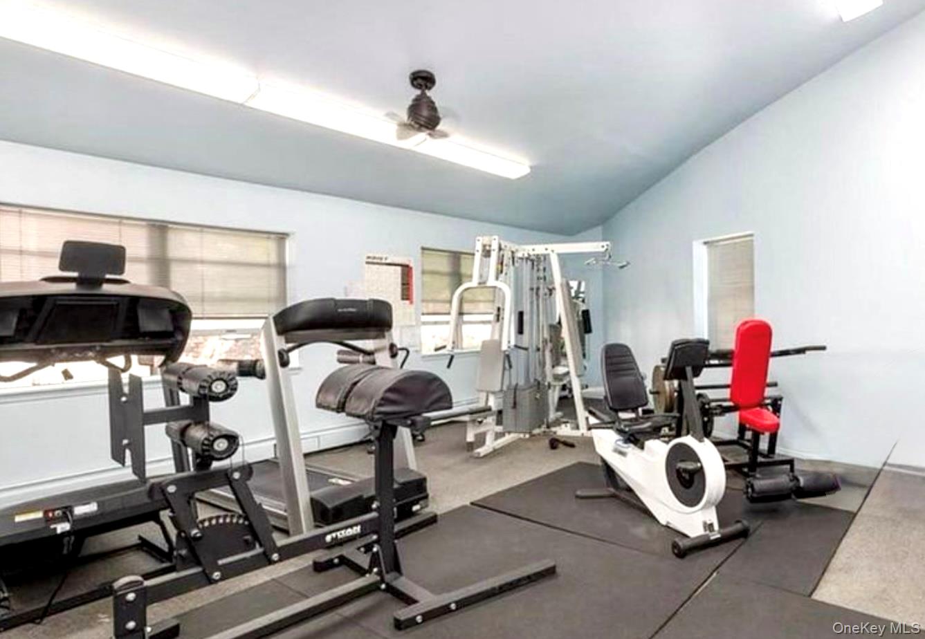 2449 Union Boulevard # 19B, Islip, NY 11751