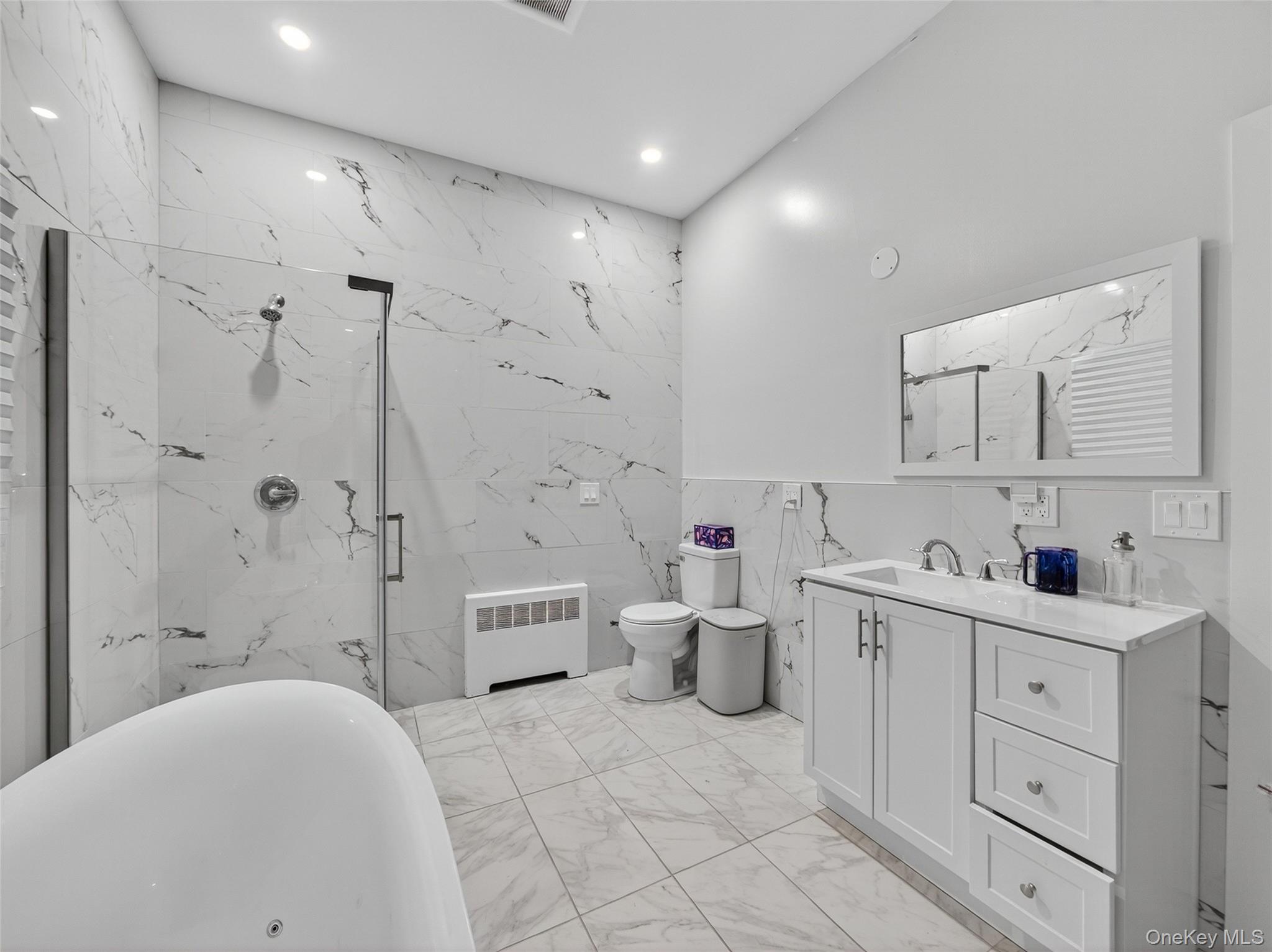 7 Eleanor Place, Airmont, NY 10952