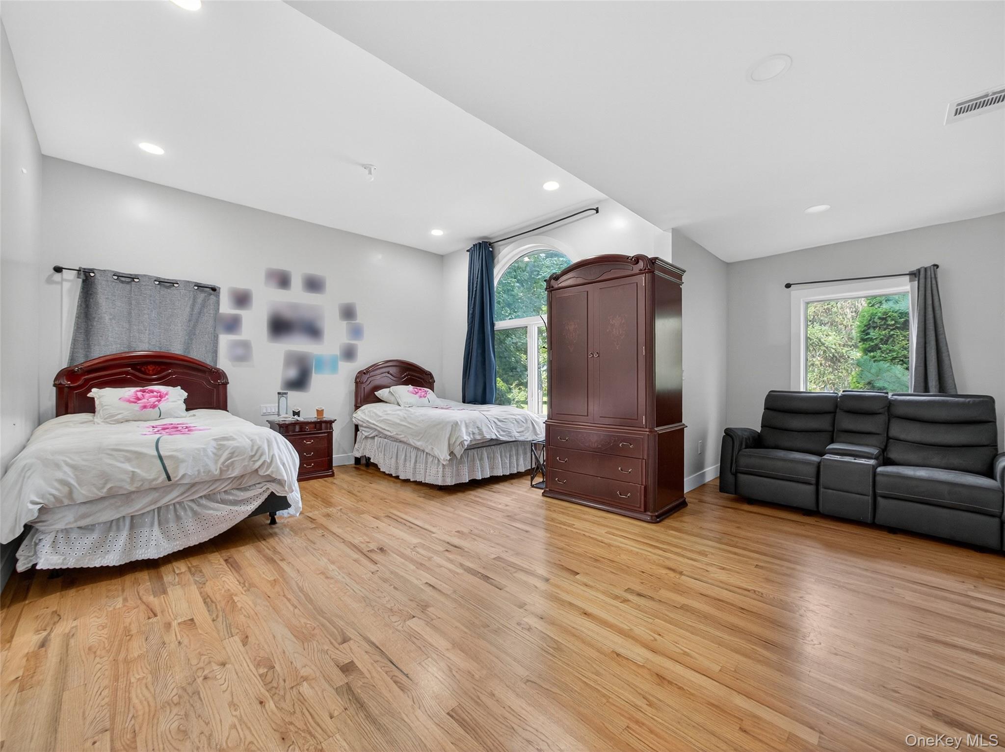 7 Eleanor Place, Airmont, NY 10952