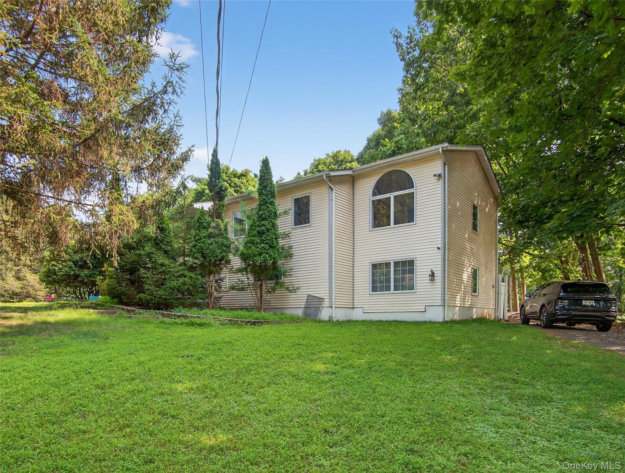 7 Eleanor Place, Airmont, NY 10952