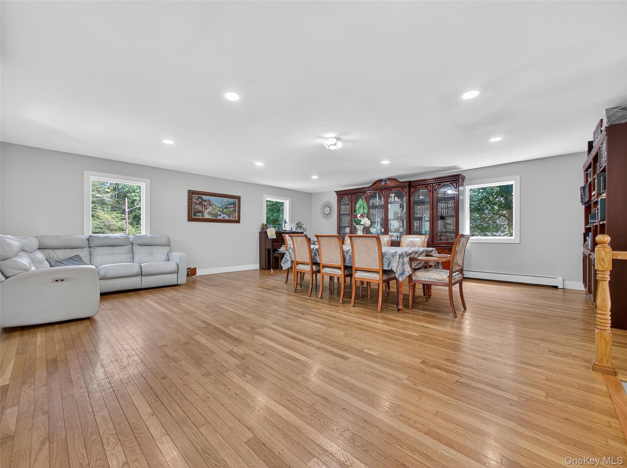 7 Eleanor Place, Airmont, NY 10952