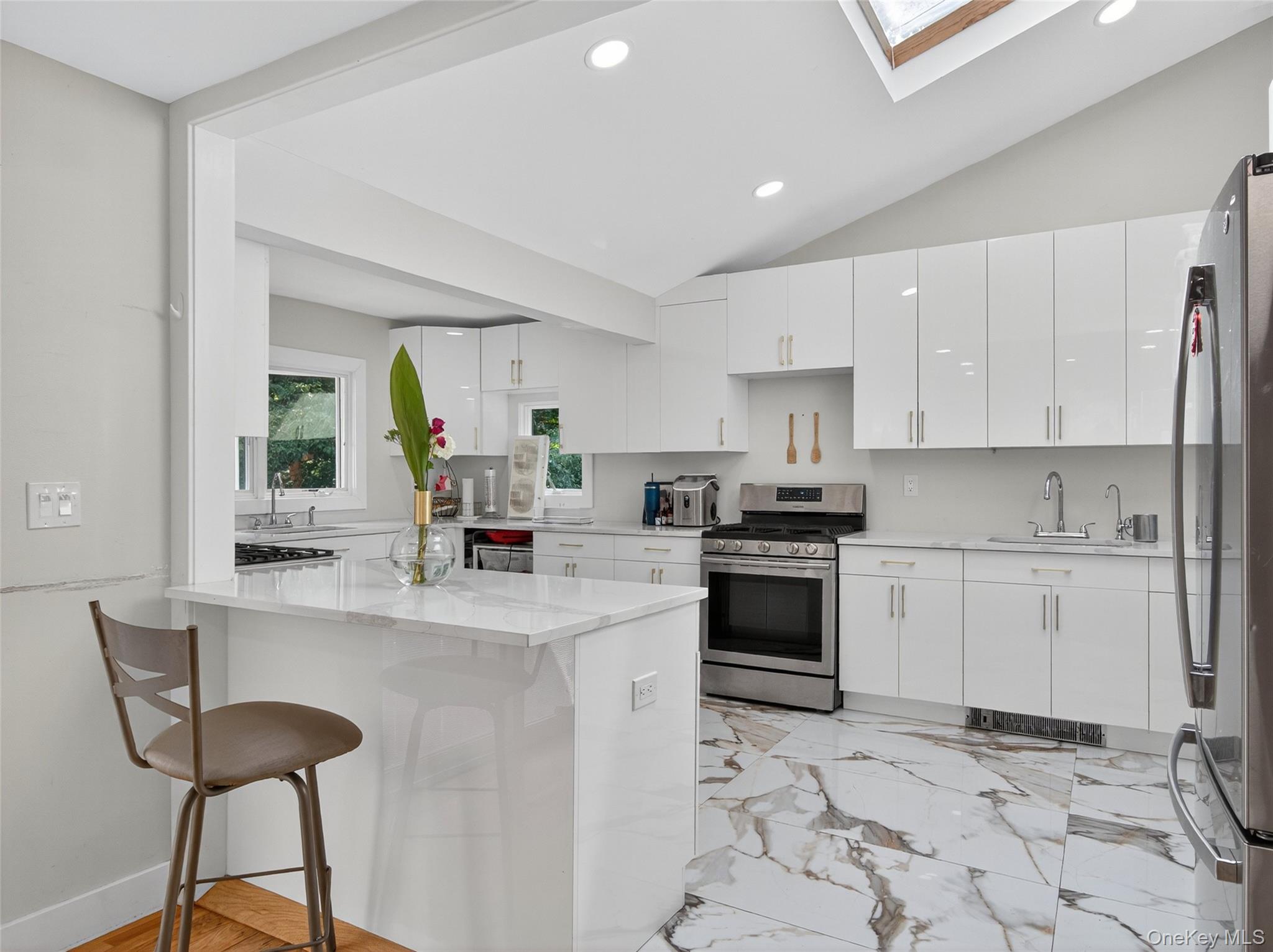 7 Eleanor Place, Airmont, NY 10952