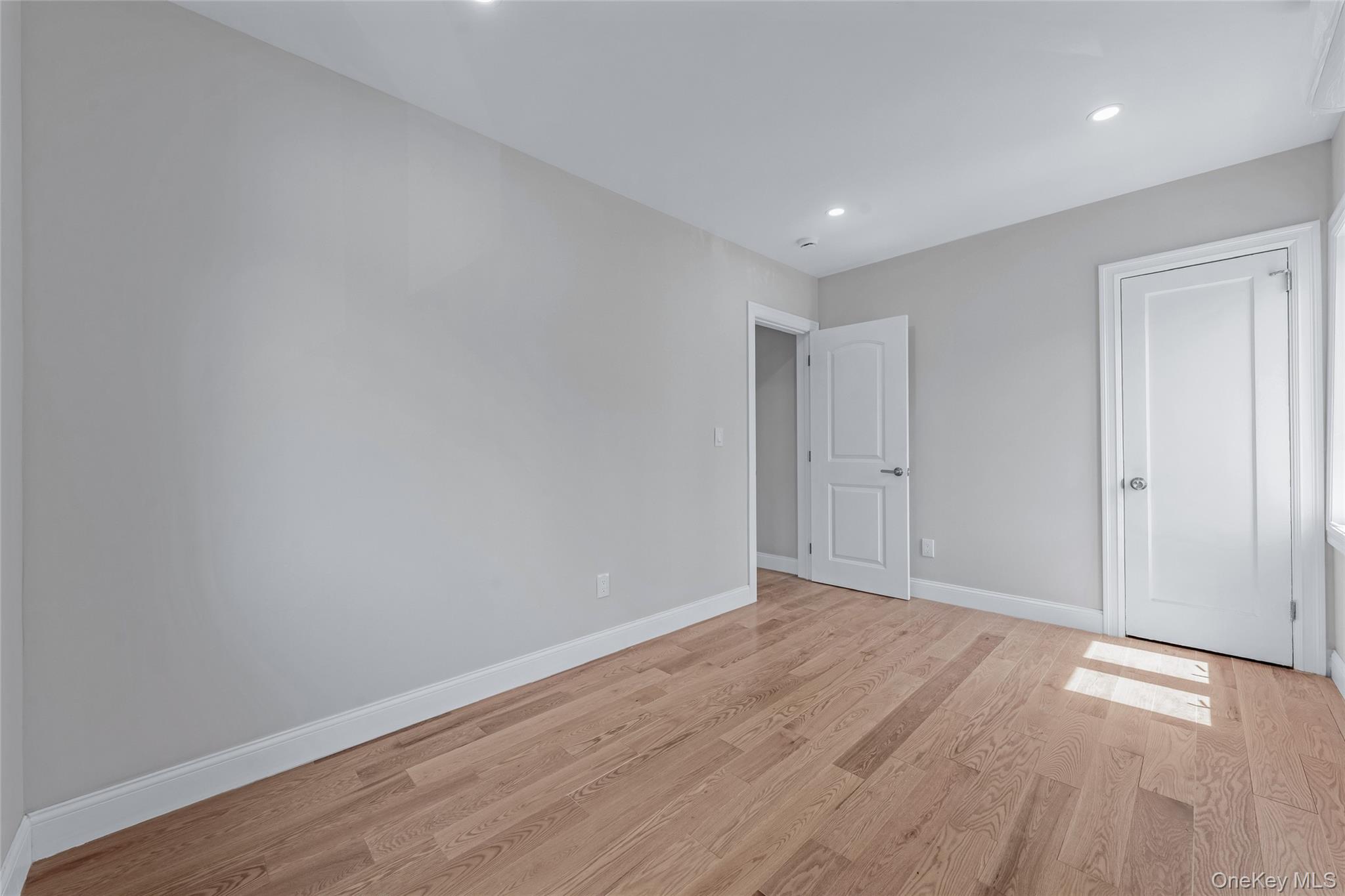 141-67 72 Crescent, Flushing, NY 11367