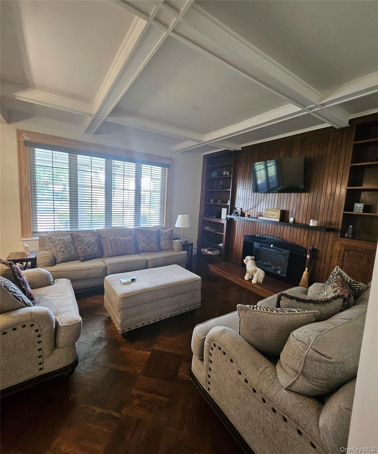 127 Hempstead Avenue, Lynbrook, NY 11563