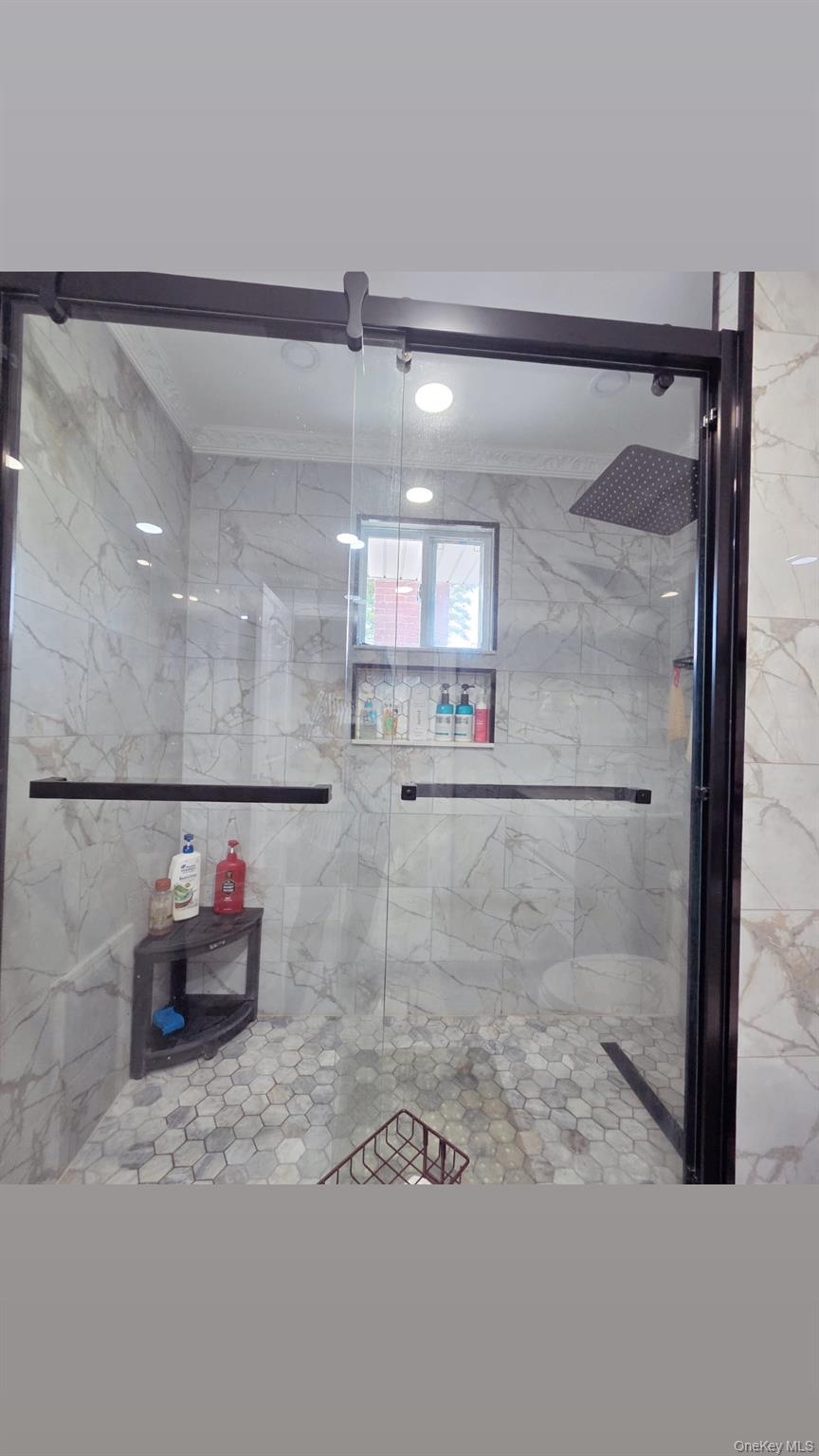 127 Hempstead Avenue, Lynbrook, NY 11563