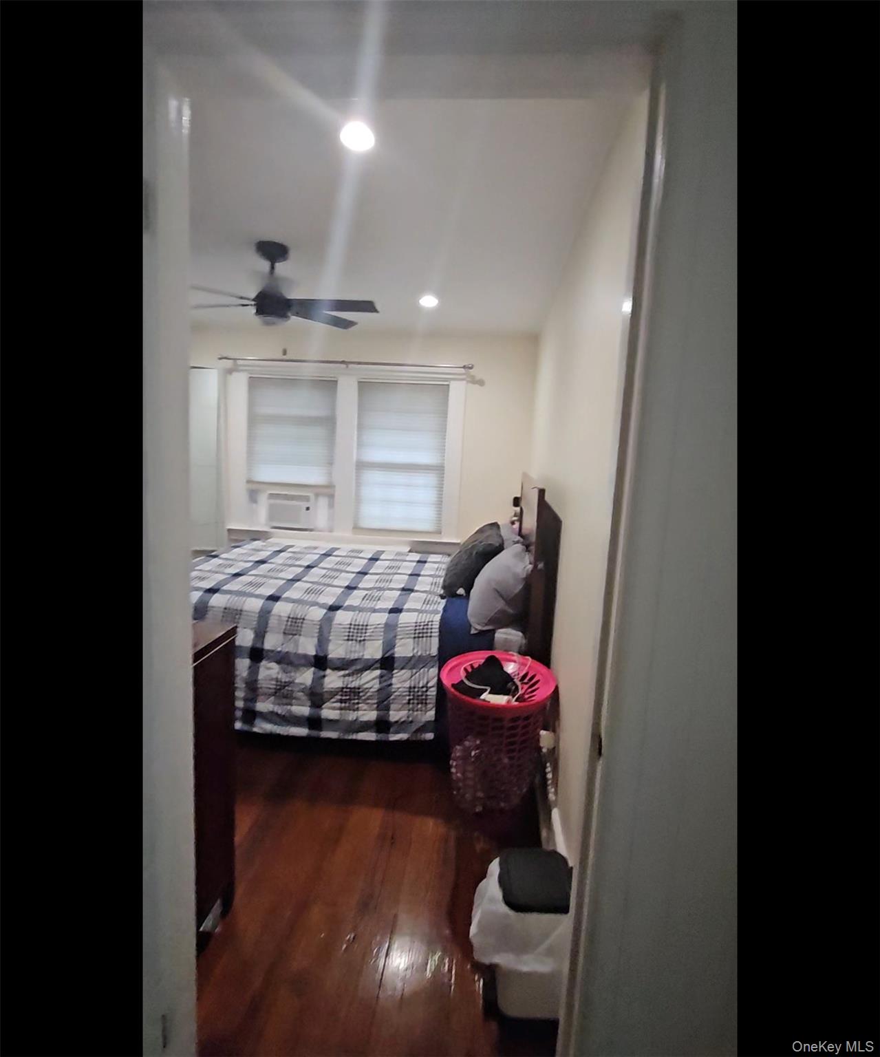 127 Hempstead Avenue, Lynbrook, NY 11563