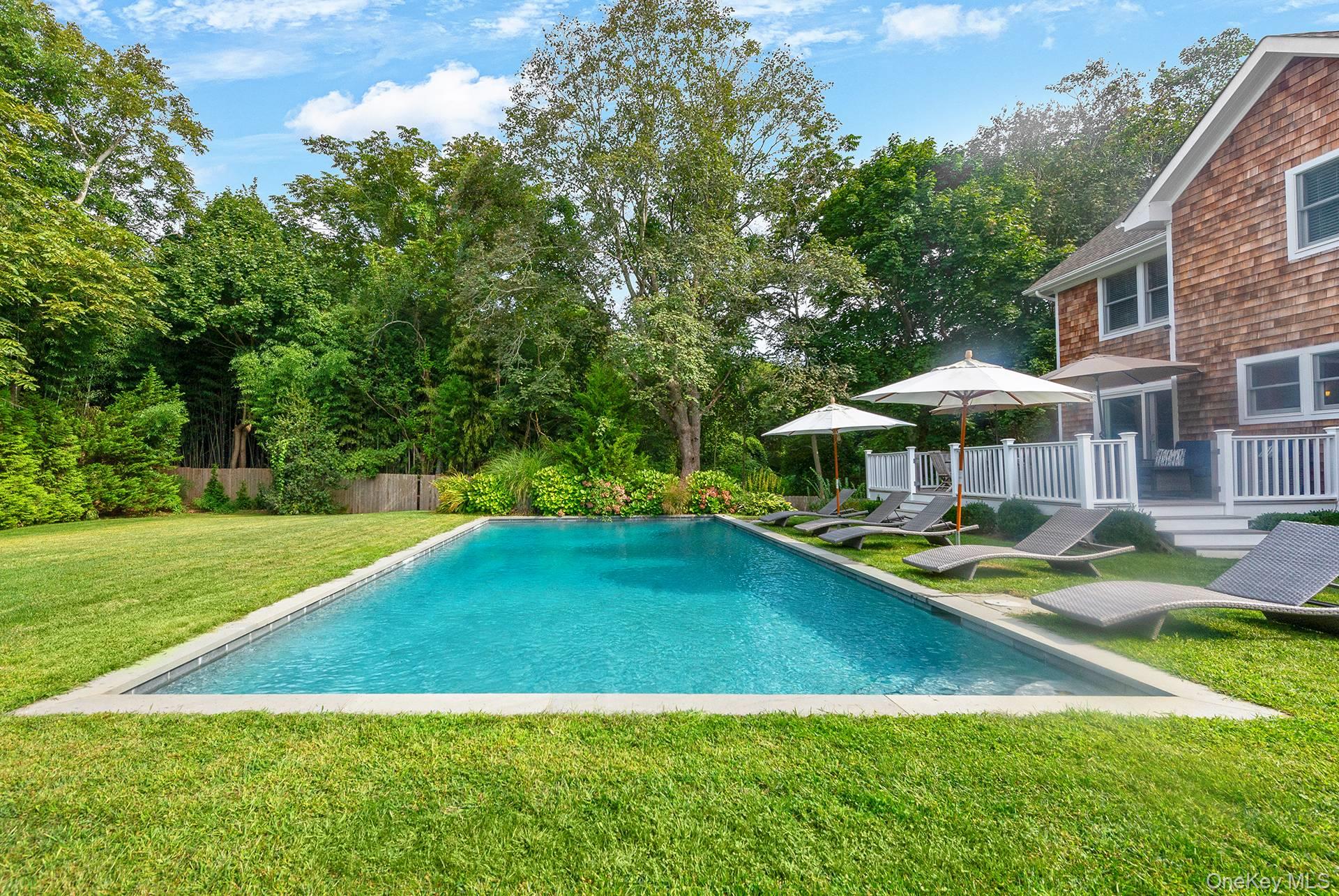 19 Barns Lane, East Hampton, NY 11937