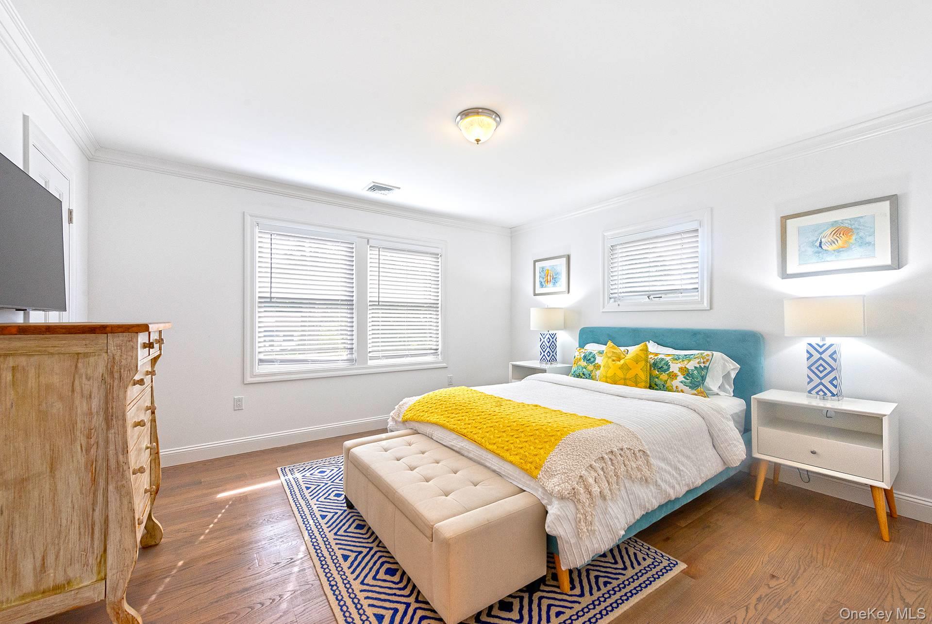 19 Barns Lane, East Hampton, NY 11937