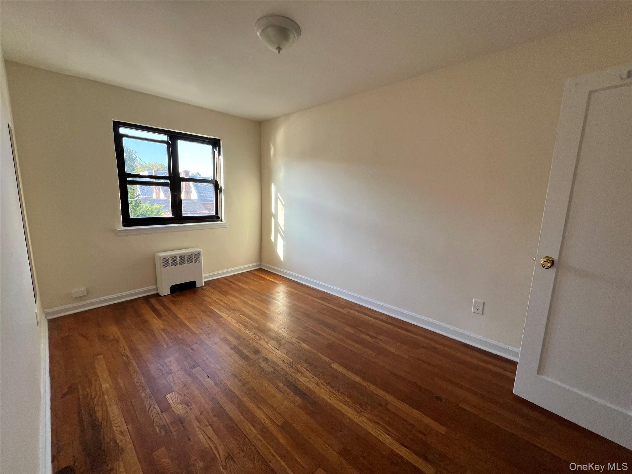 203-07 35th Avenue # B, Bayside, NY 11361