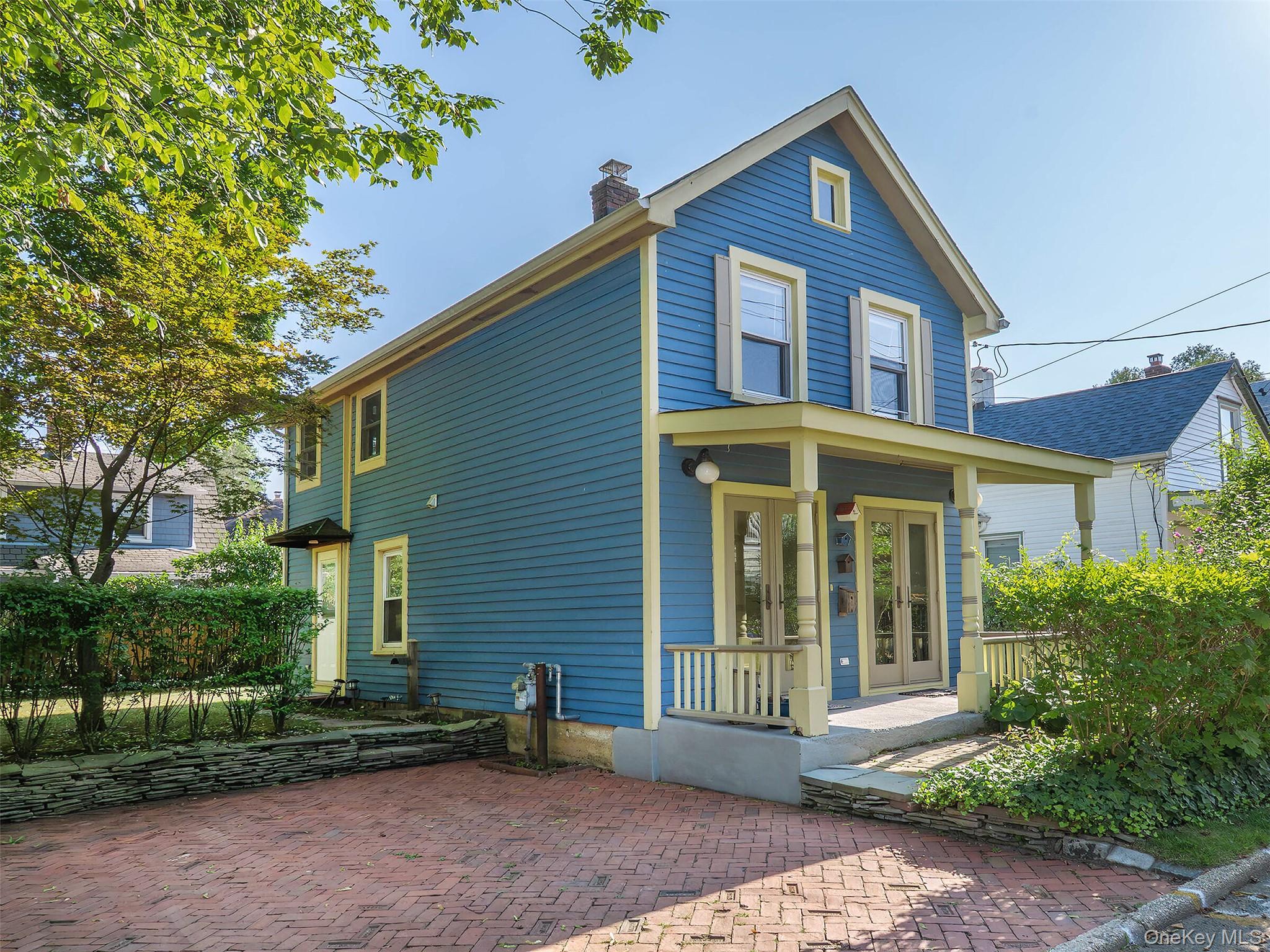 35 14th Avenue, Sea Cliff, NY 11579
