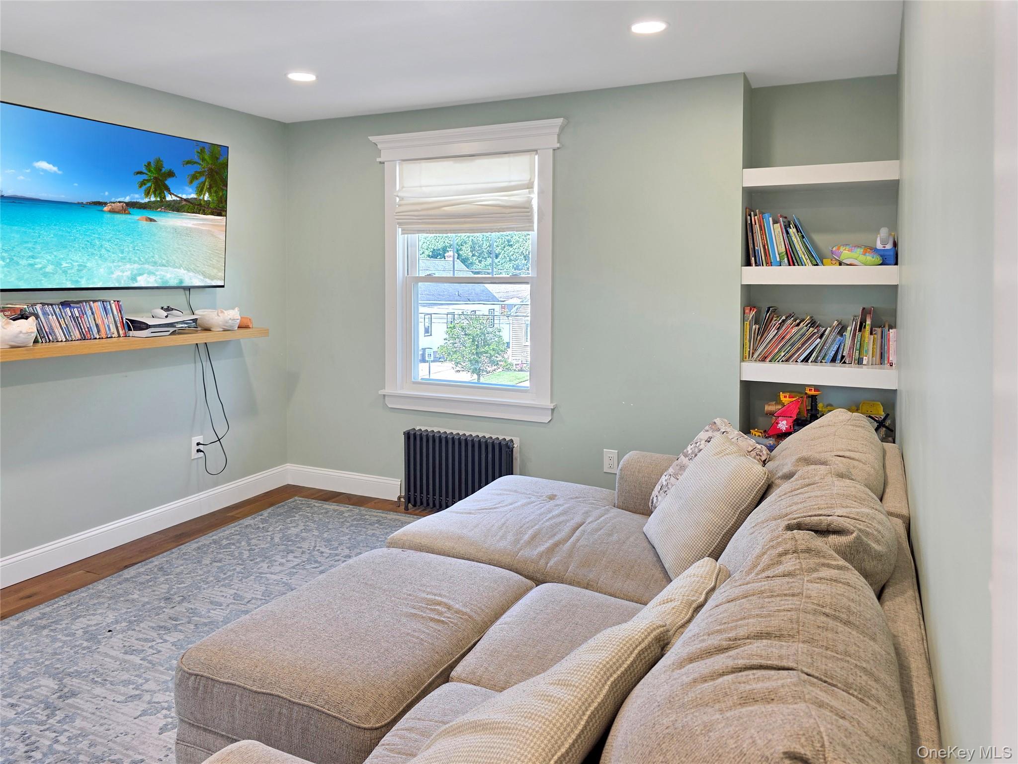 2593 Loftus Avenue, Oceanside, NY 11572