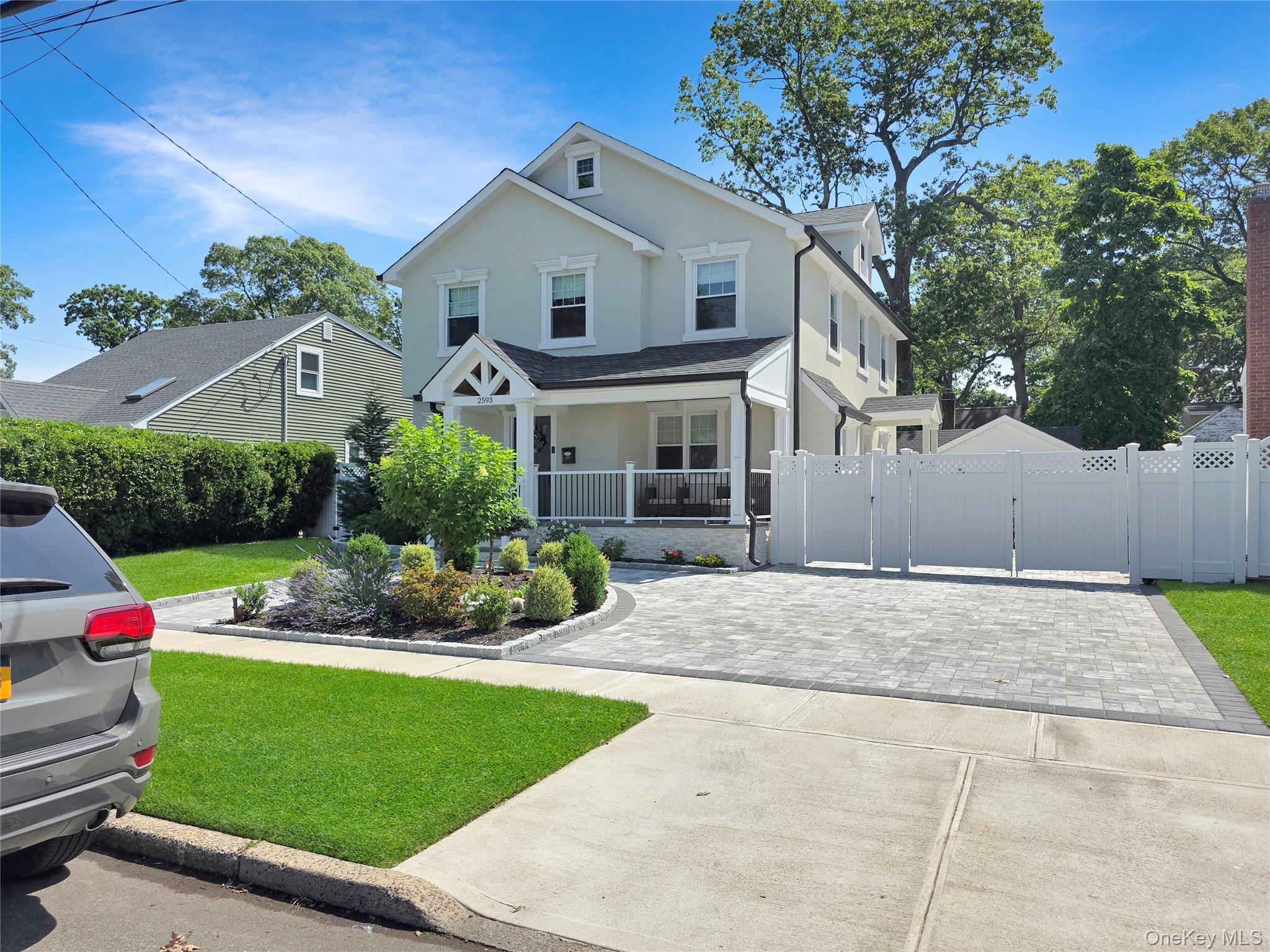 2593 Loftus Avenue, Oceanside, NY 11572