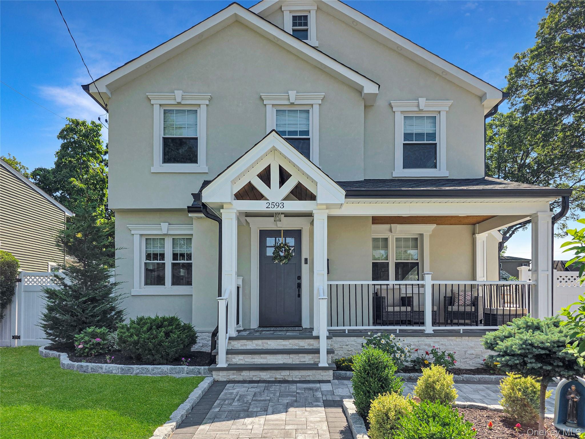 2593 Loftus Avenue, Oceanside, NY 11572