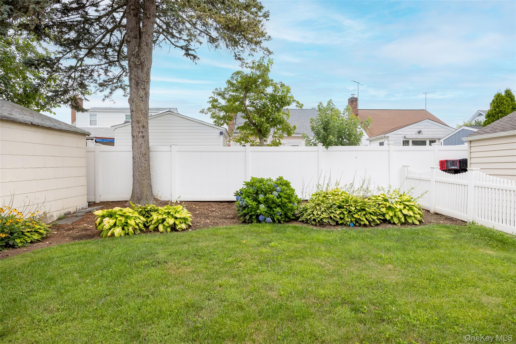 222 Clemens Road, Mineola, NY 11501