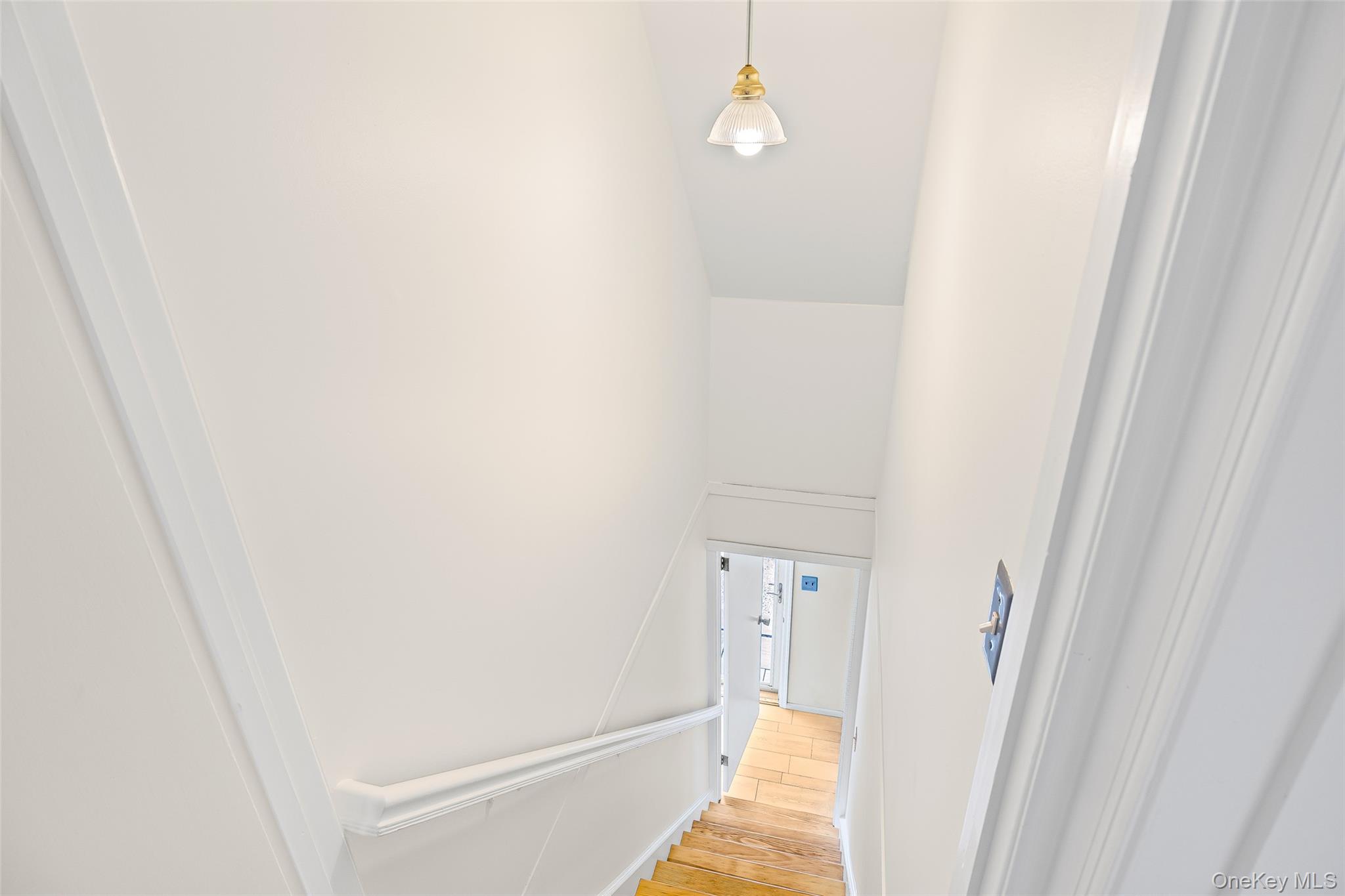 222 Clemens Road, Mineola, NY 11501