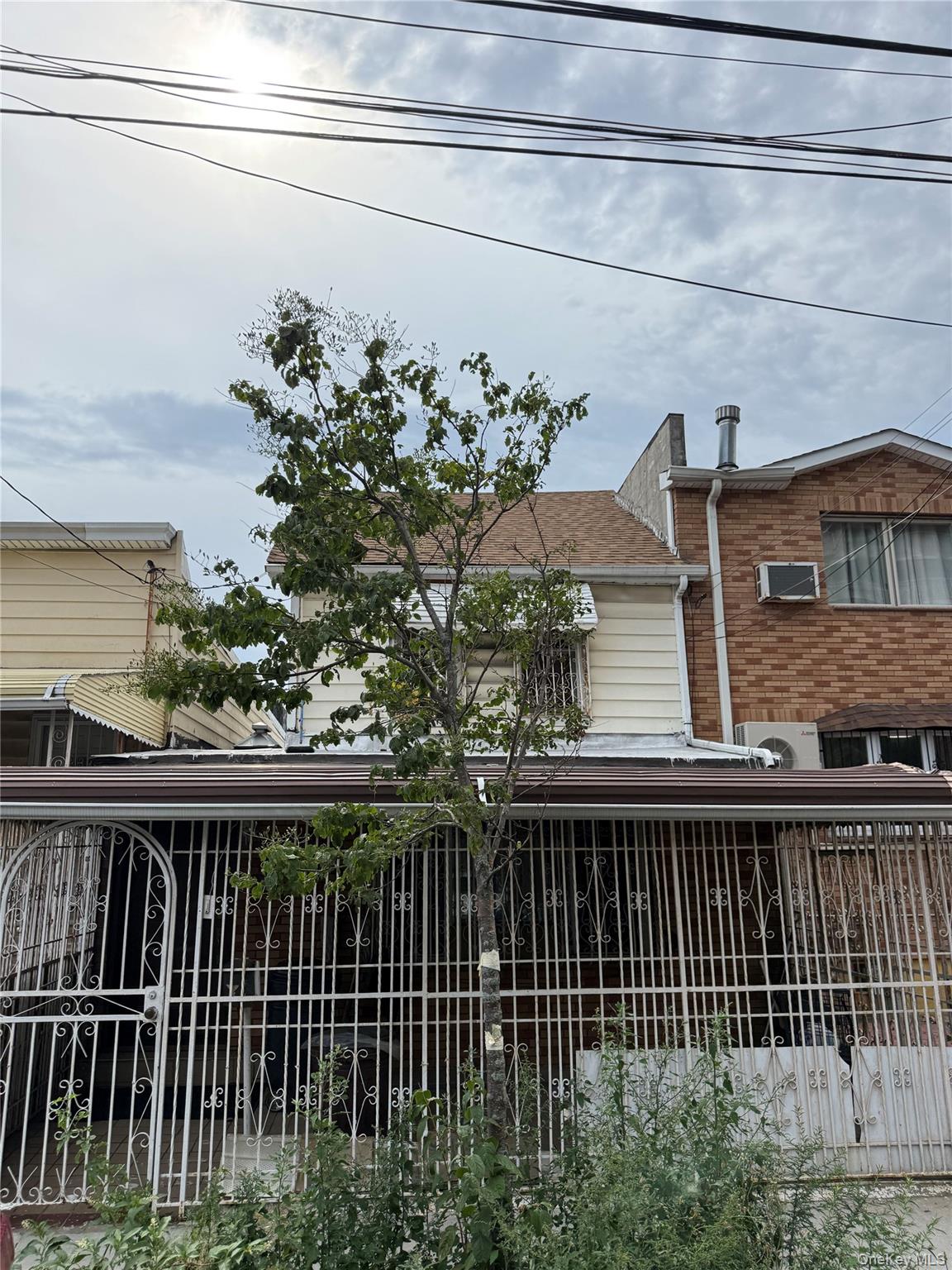 796 Lincoln Avenue, Brooklyn, NY 11208