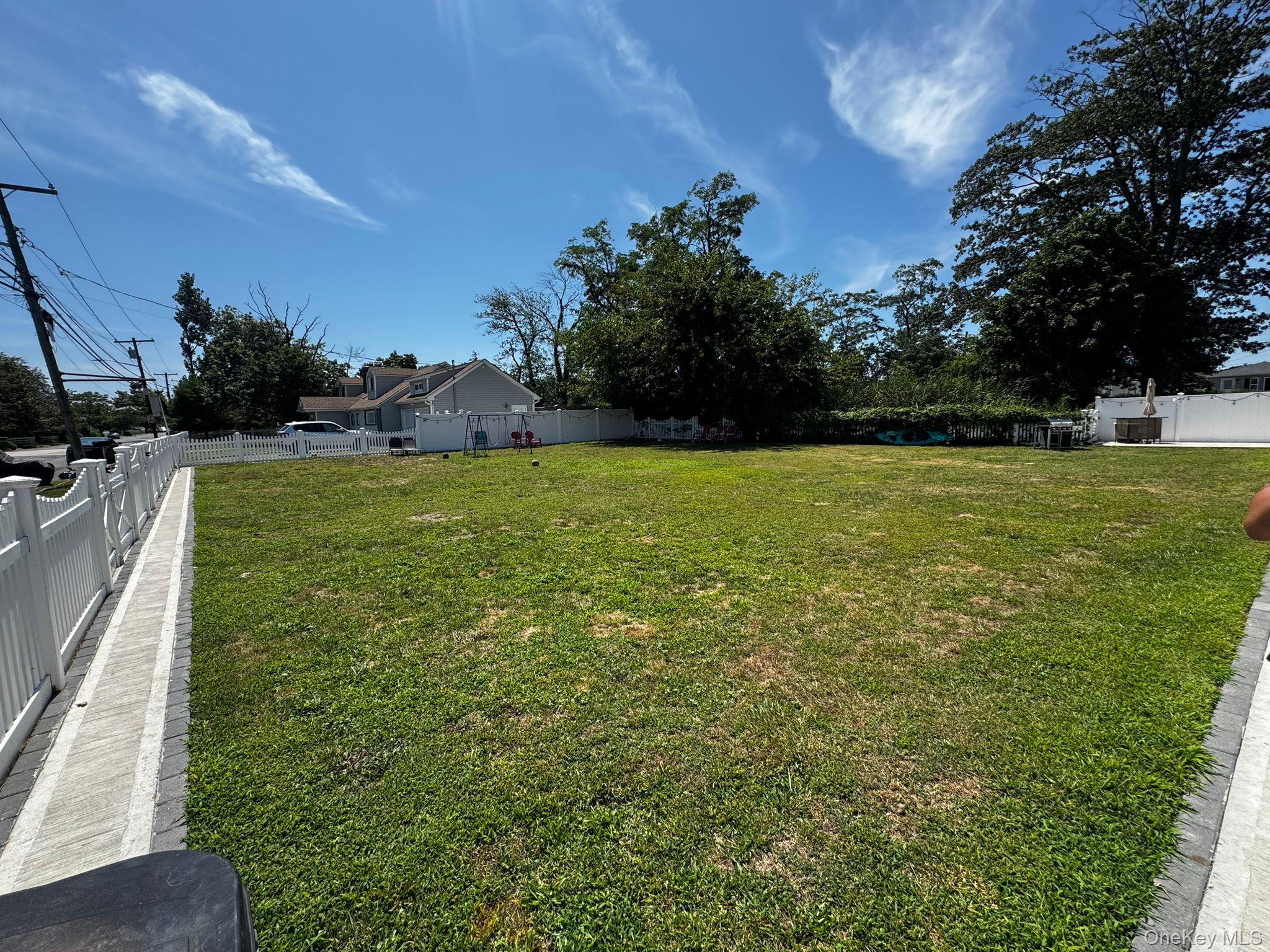 Clocks Boulevard, Massapequa, NY 11758