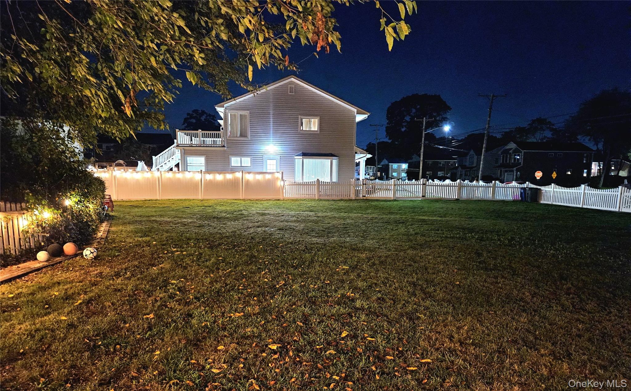 Clocks Boulevard, Massapequa, NY 11758