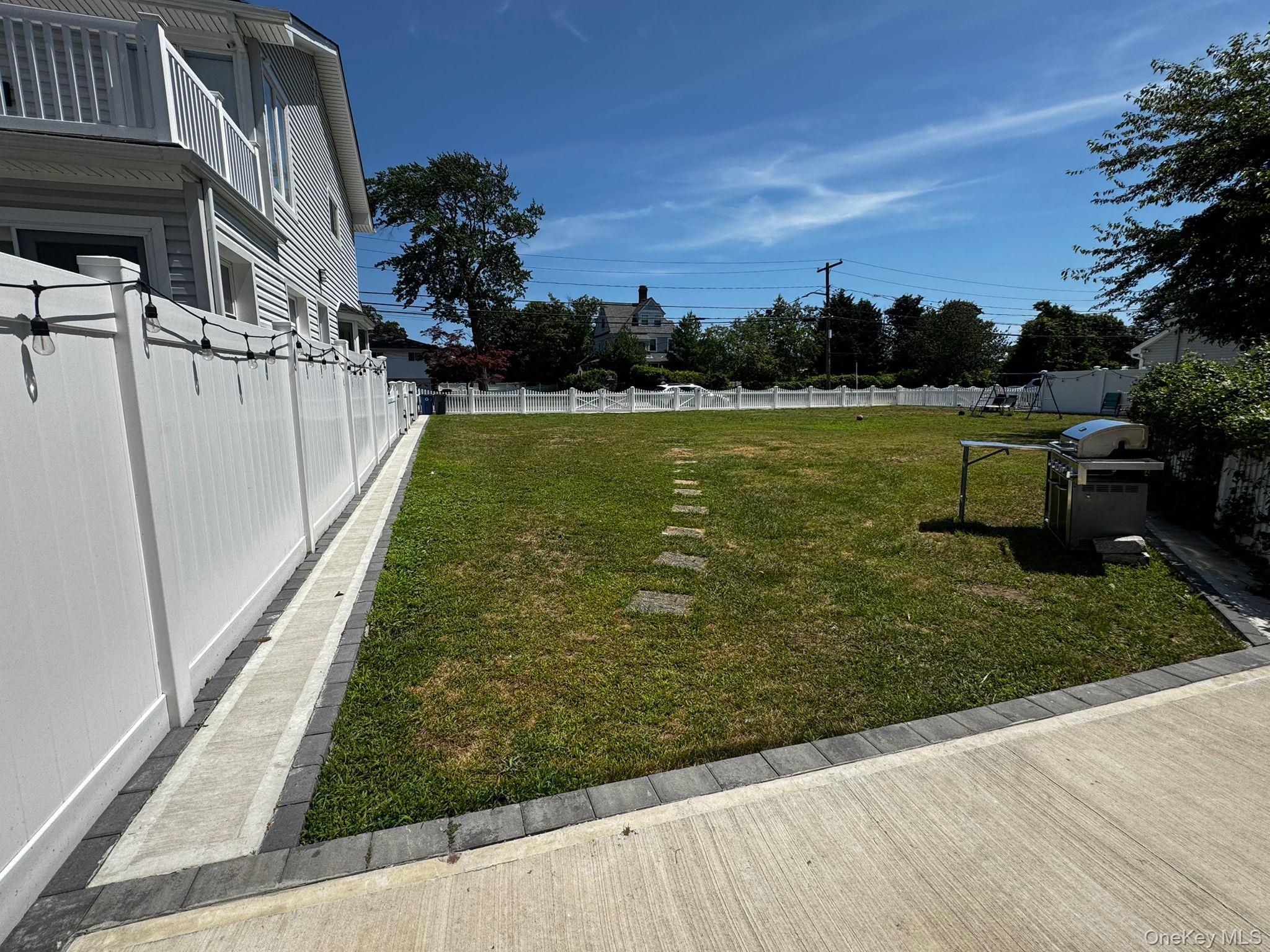 Clocks Boulevard, Massapequa, NY 11758