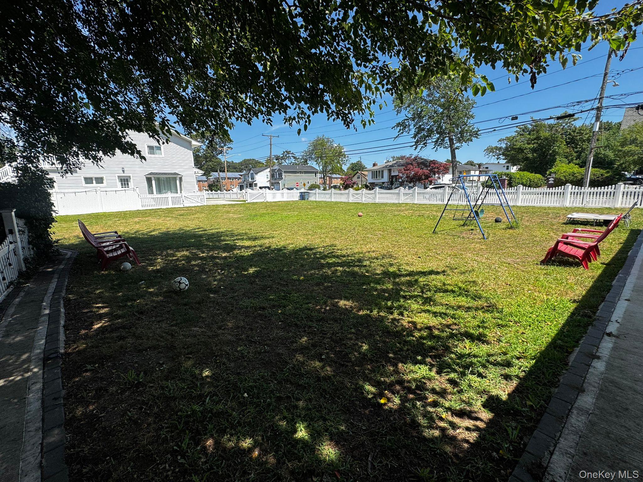 Clocks Boulevard, Massapequa, NY 11758