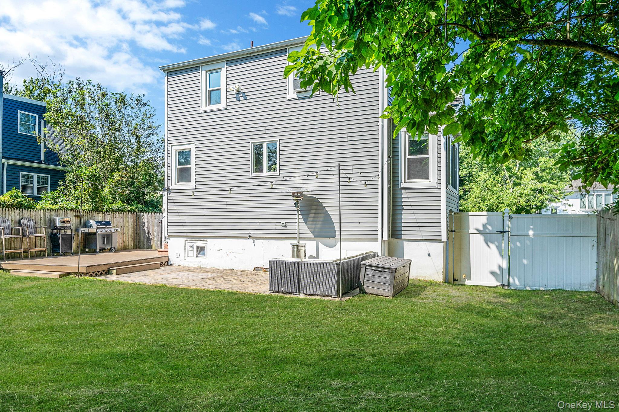 301 Center Bay Drive, West Islip, NY 11795