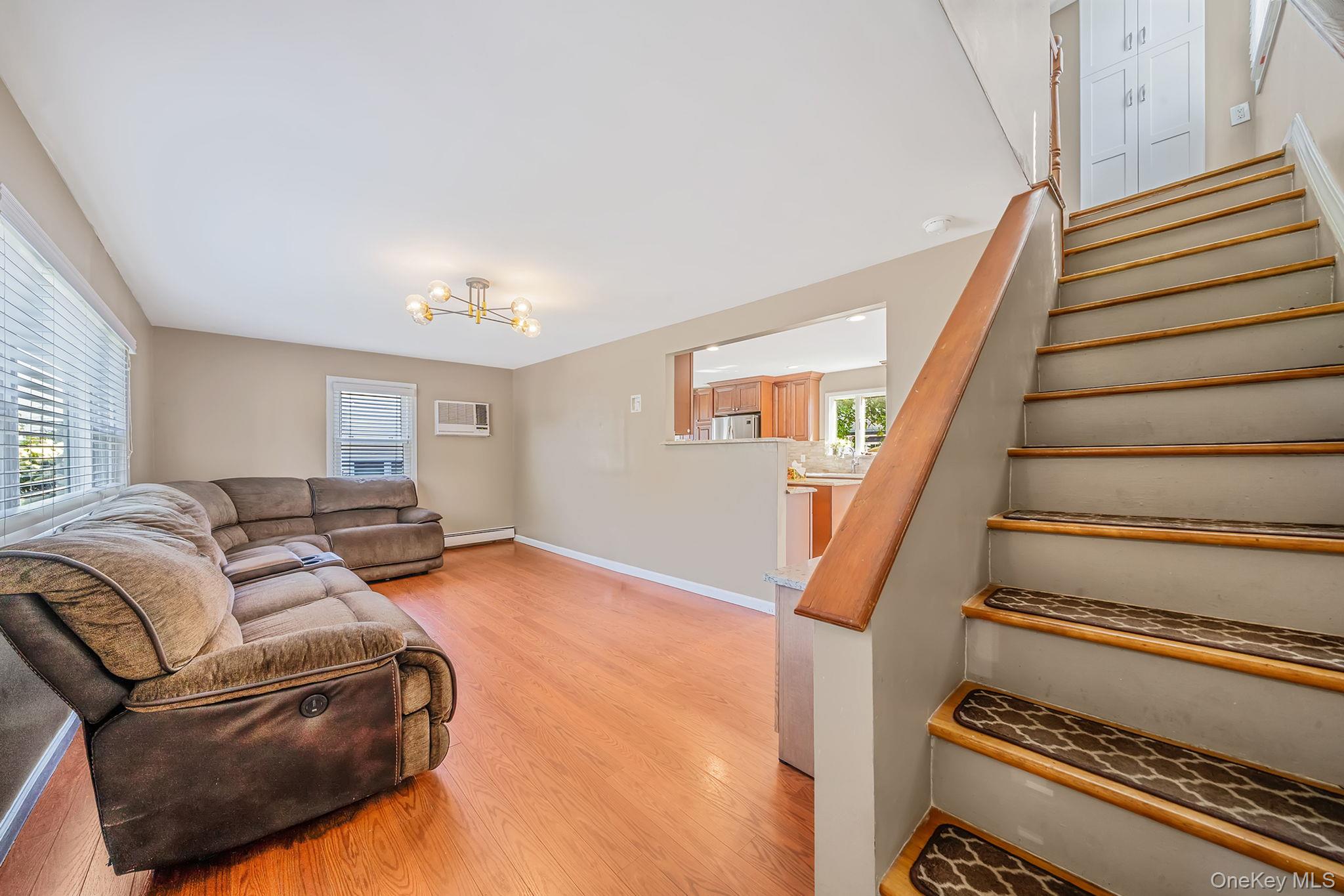 301 Center Bay Drive, West Islip, NY 11795