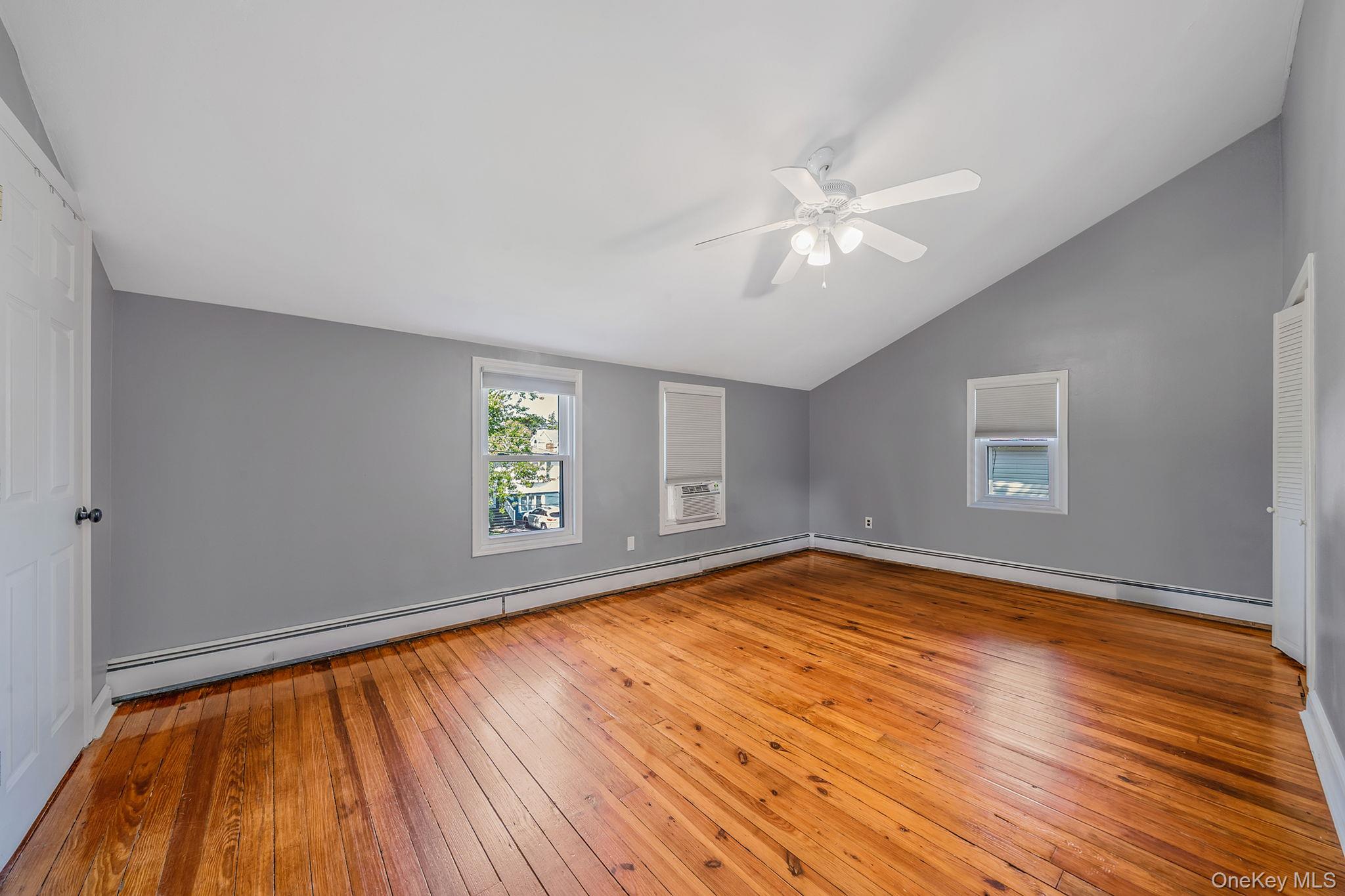 301 Center Bay Drive, West Islip, NY 11795