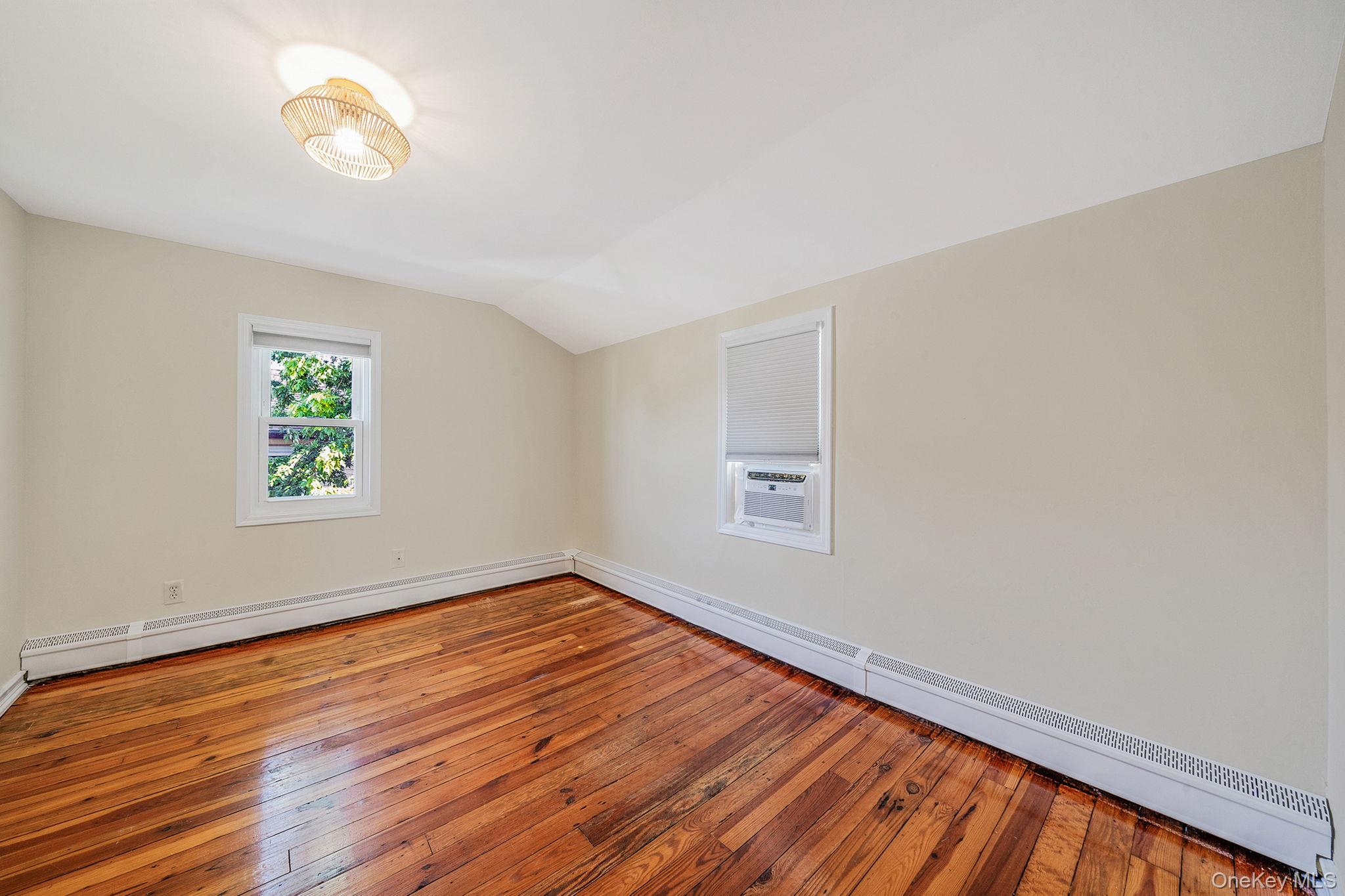 301 Center Bay Drive, West Islip, NY 11795