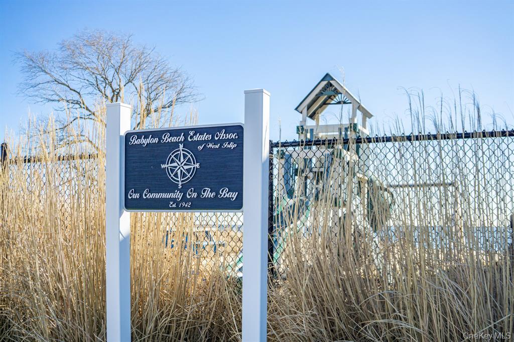 301 Center Bay Drive, West Islip, NY 11795