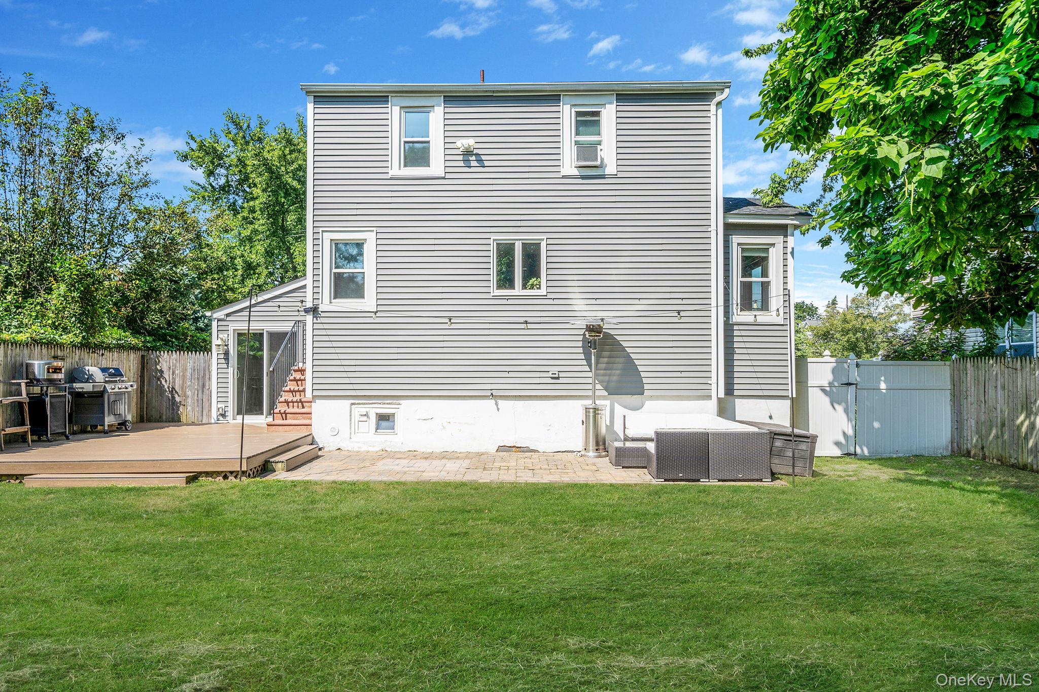 301 Center Bay Drive, West Islip, NY 11795