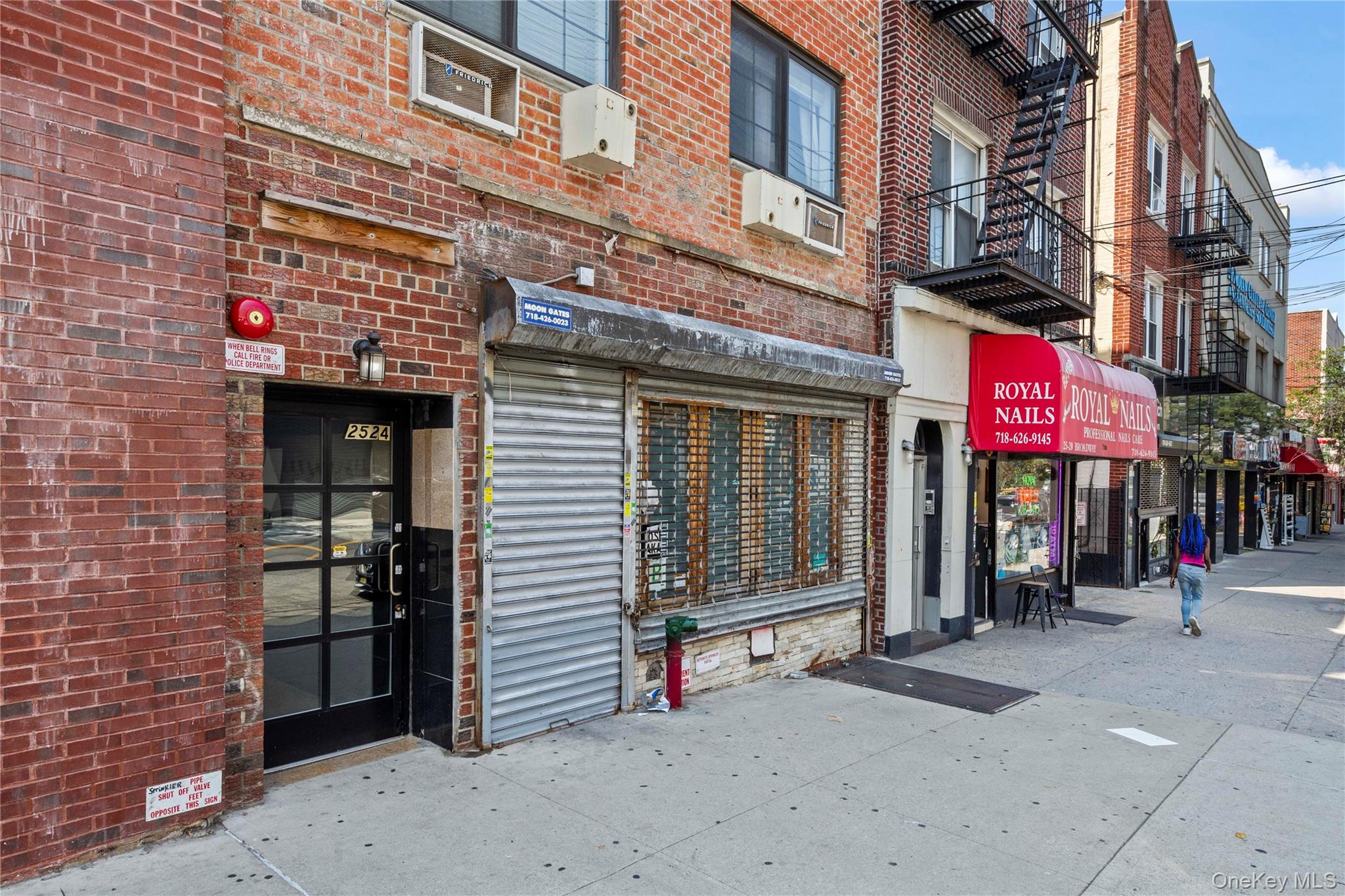 25-24 Broadway, Astoria, NY 11106