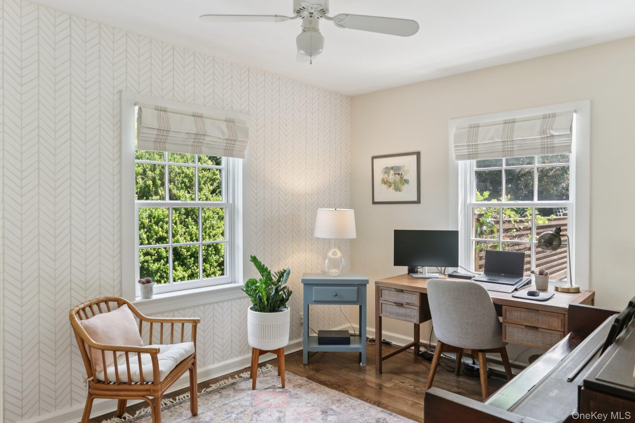 27 Soundview Place, Locust Valley, NY 11560