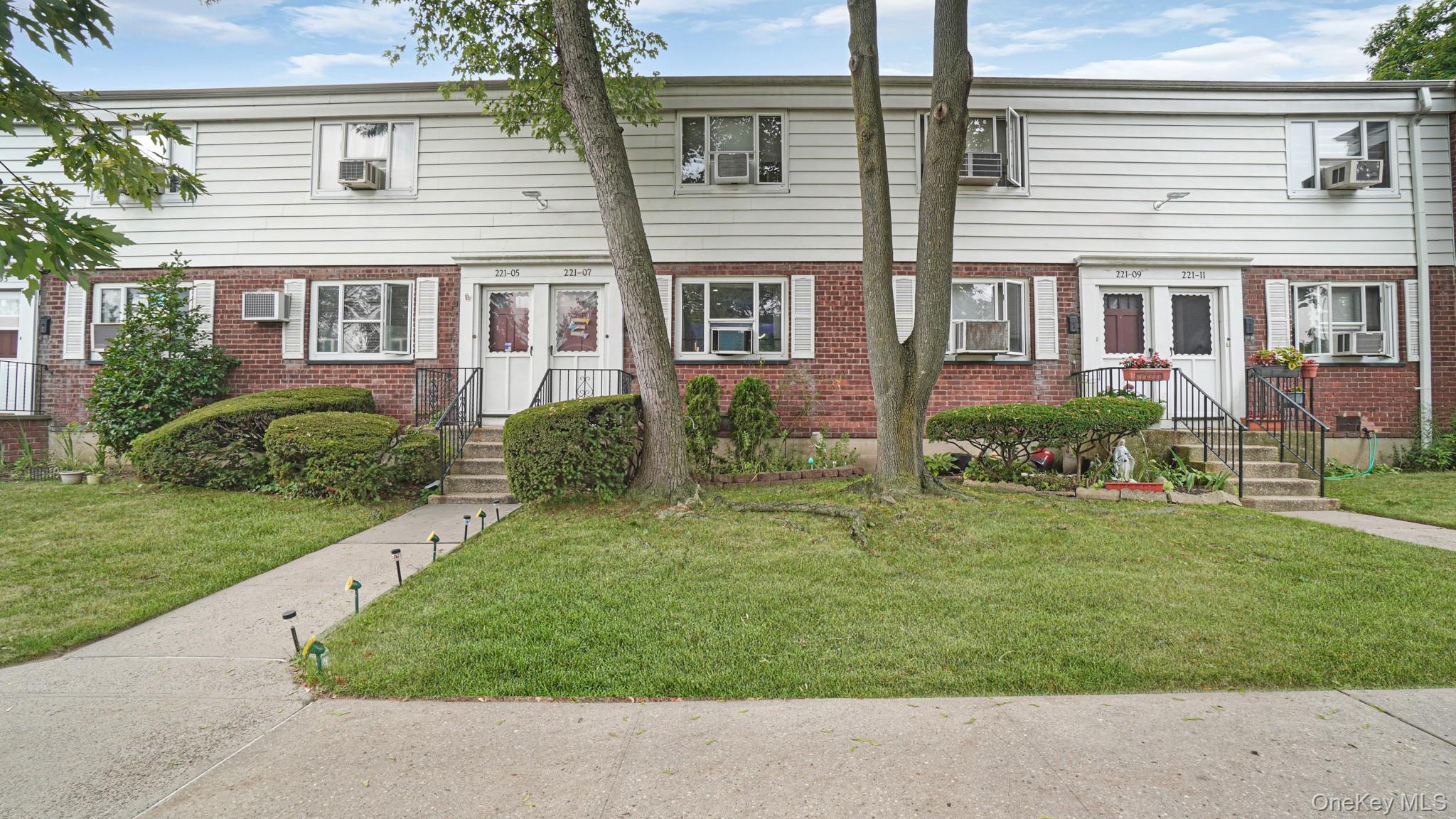 22107 Manor Road # 1214, Queens Village, NY 11427