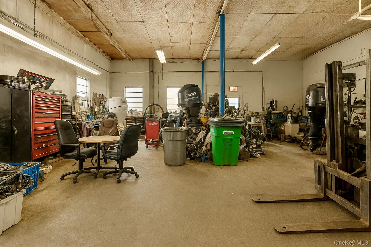 24 Cottage Avenue, Bay Shore, NY 11706