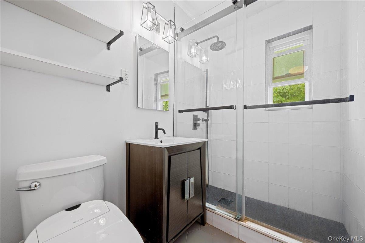 1926 Hutchinson River Parkway E # E, Bronx, NY 10461