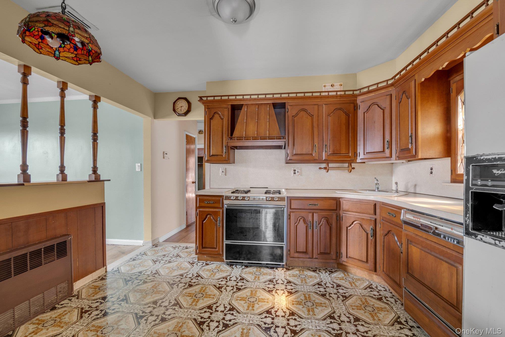 160-51 25th Drive, Flushing, NY 11358