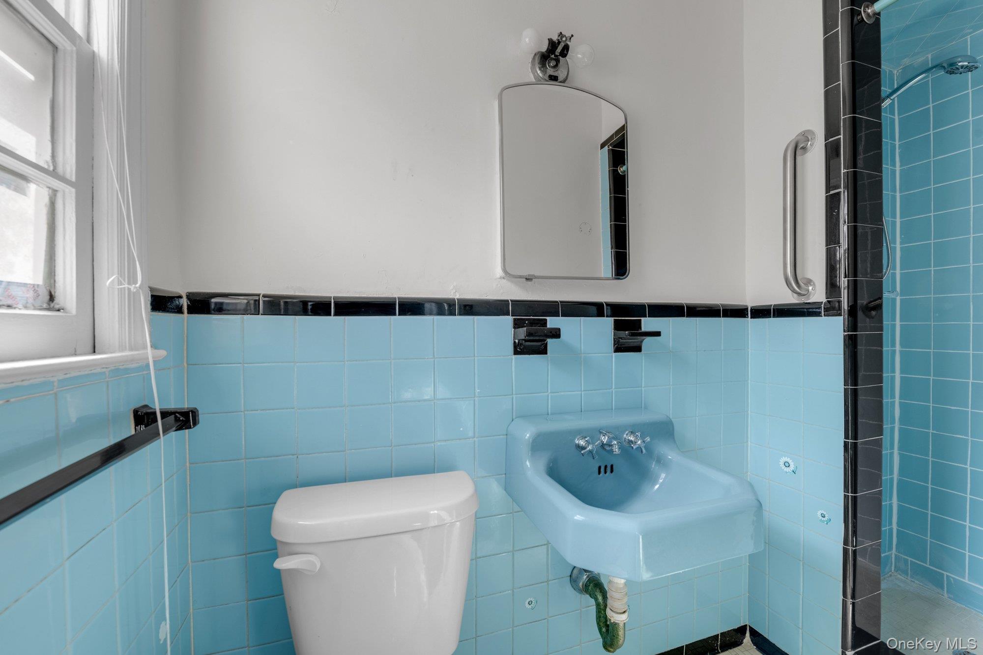 160-51 25th Drive, Flushing, NY 11358