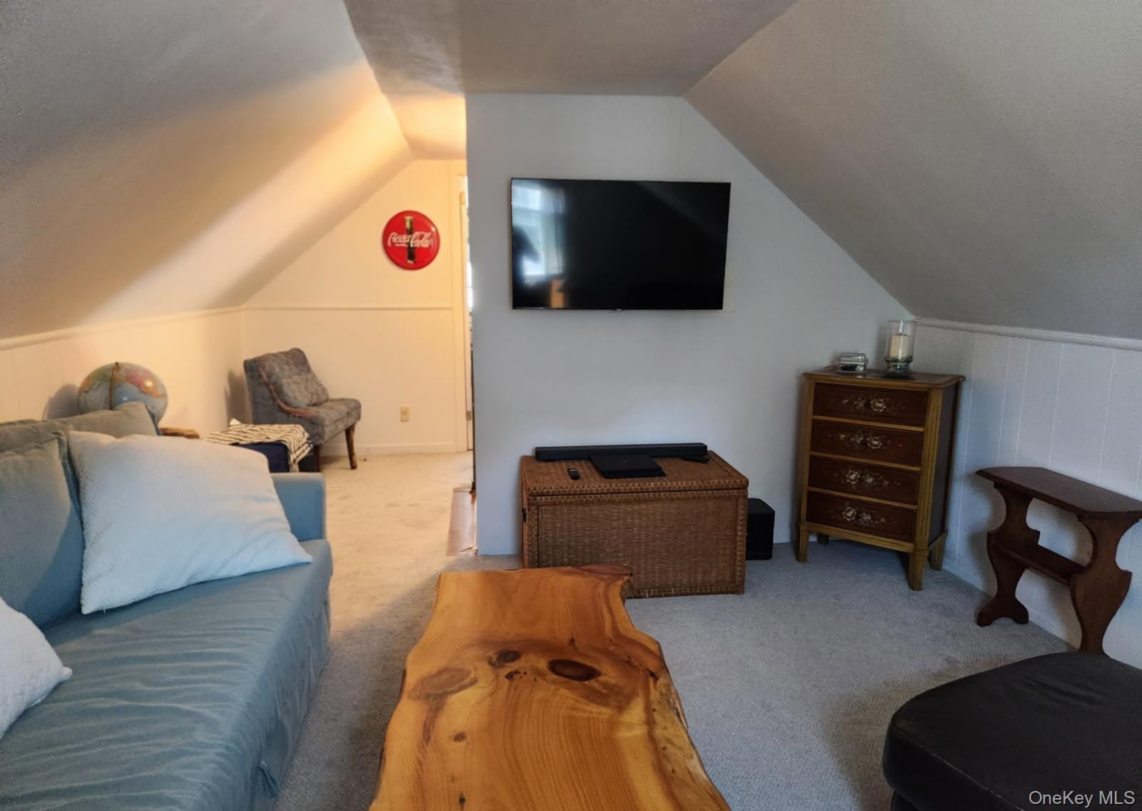 13 Metropolitan Avenue, North Bellmore, NY 11710