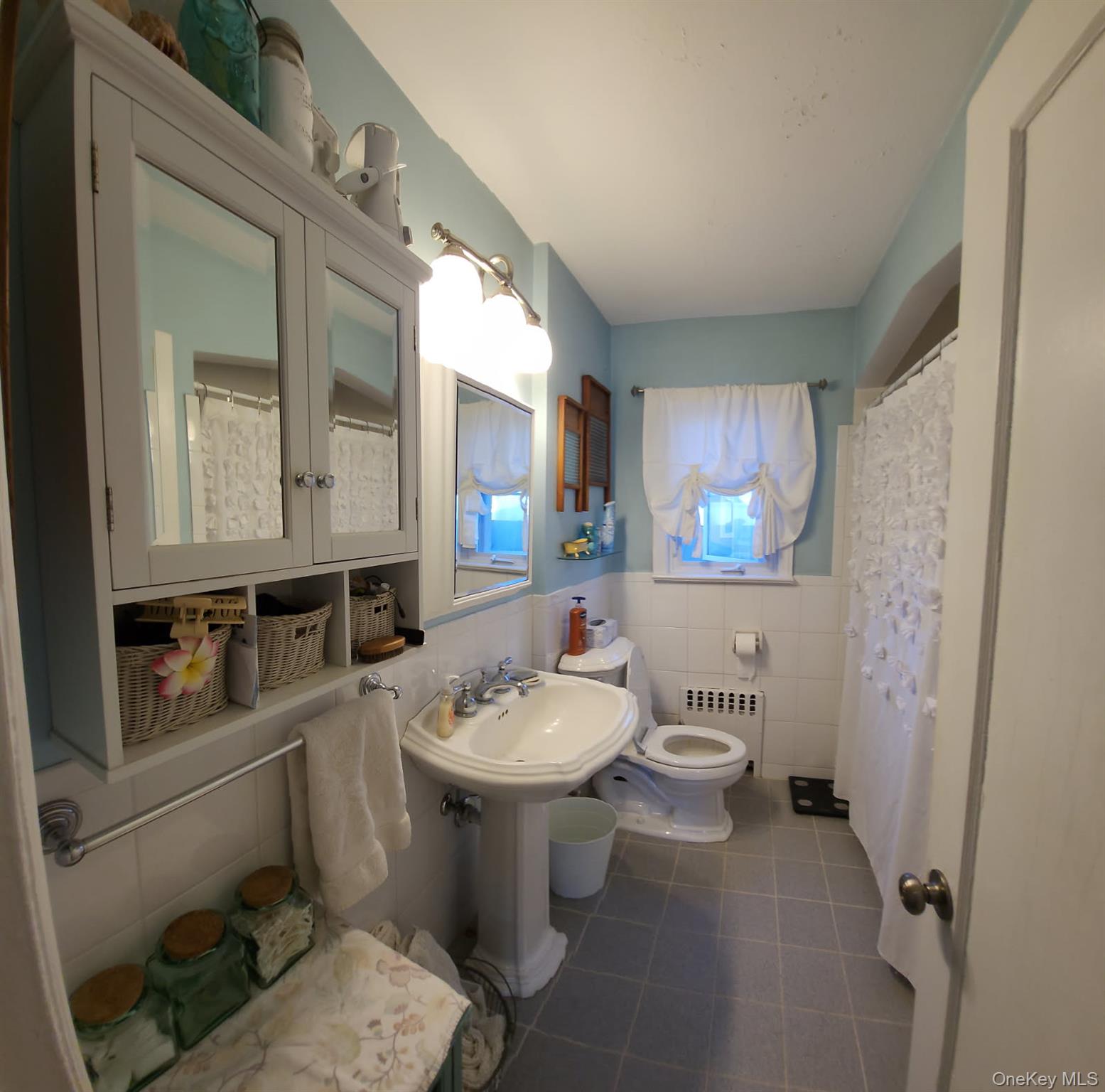 13 Metropolitan Avenue, North Bellmore, NY 11710