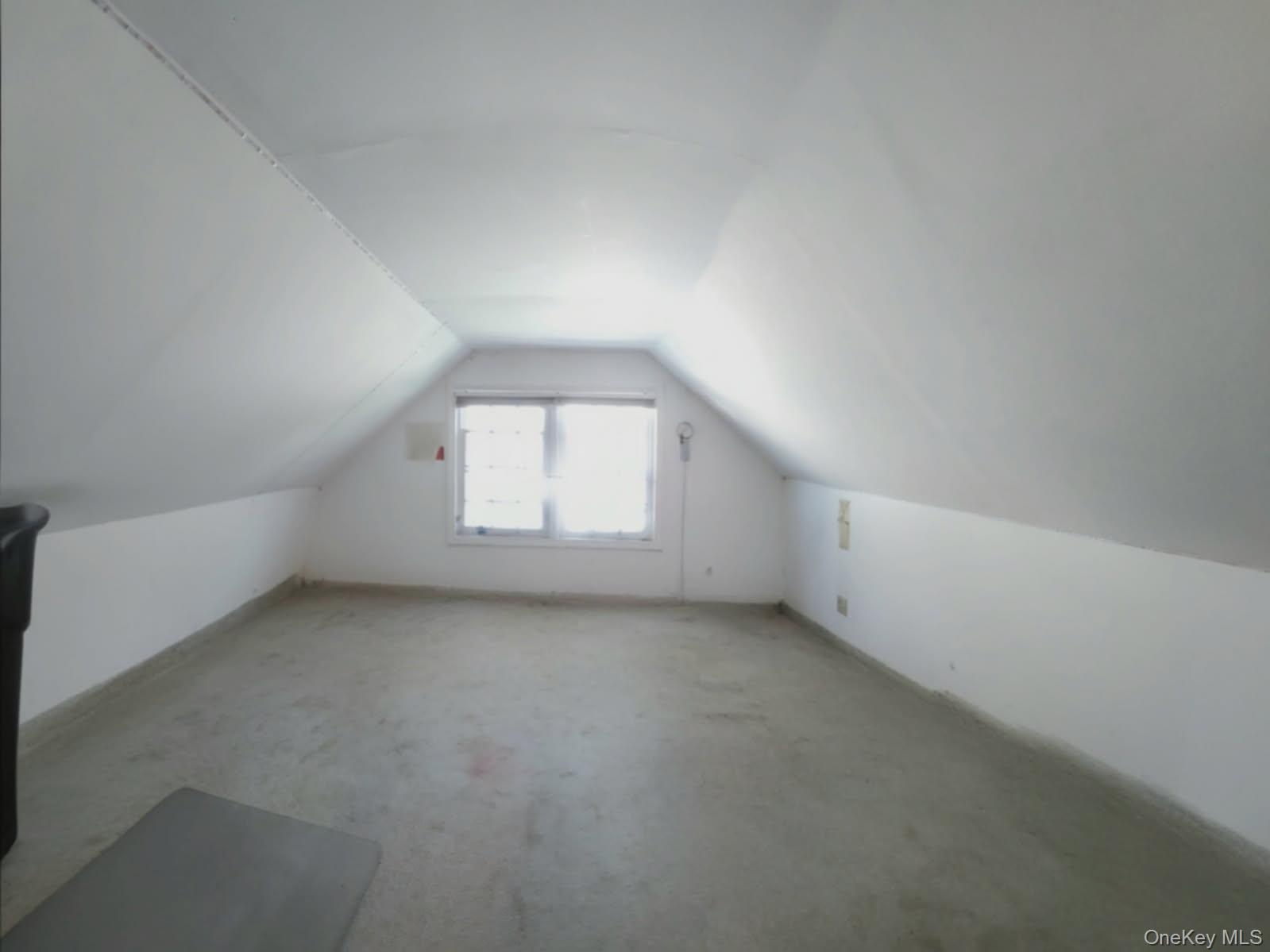 13 Metropolitan Avenue, North Bellmore, NY 11710