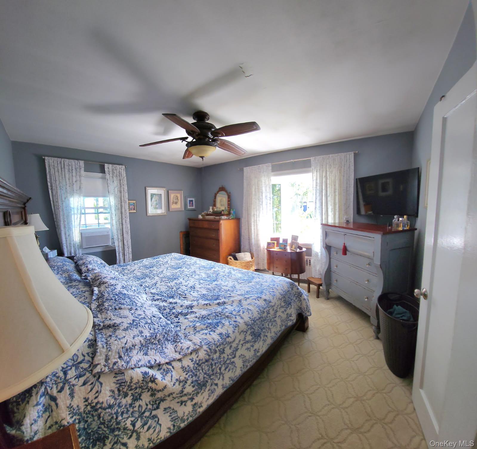 13 Metropolitan Avenue, North Bellmore, NY 11710