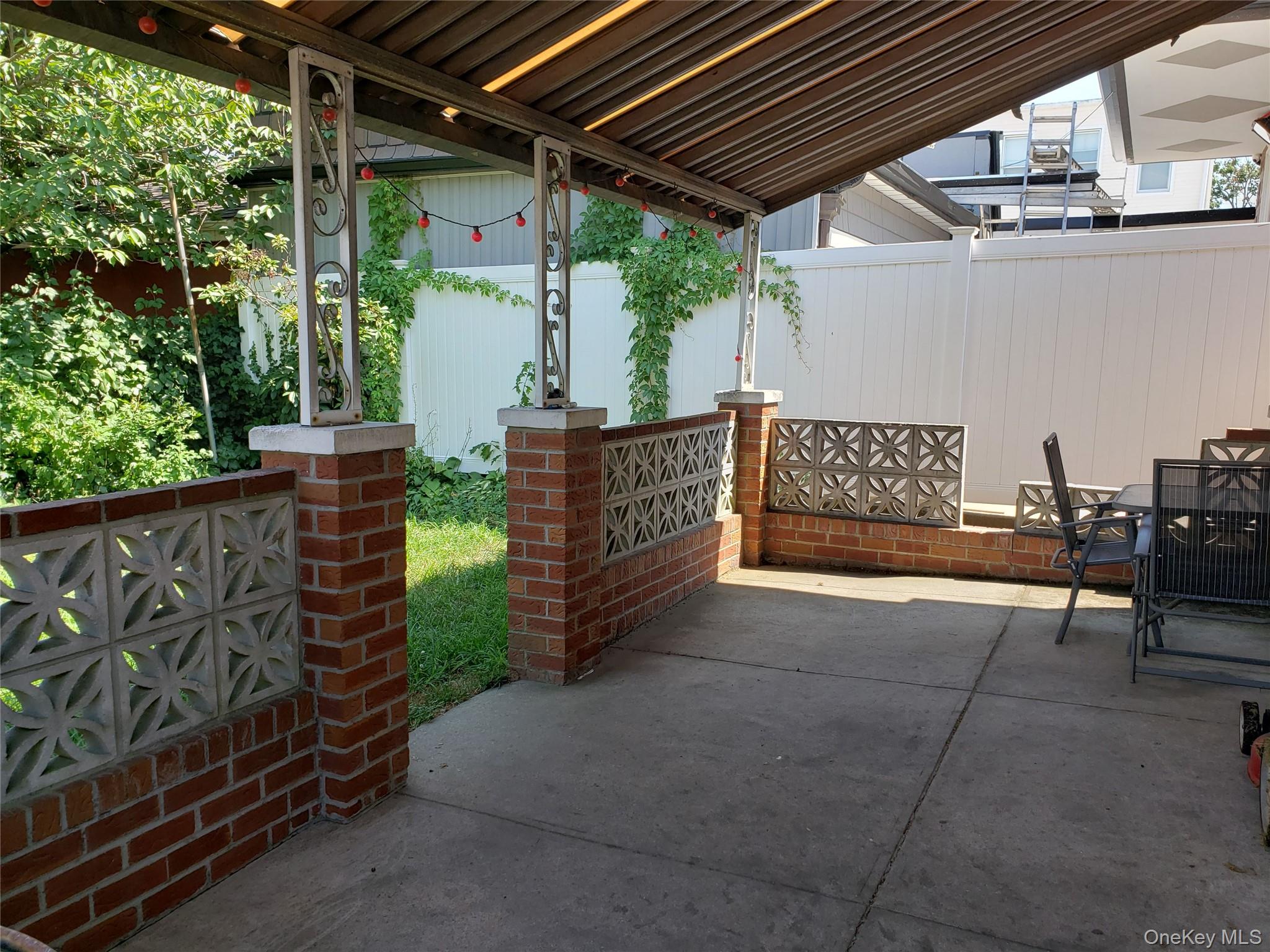 77-29 80th Street, Glendale, NY 11385