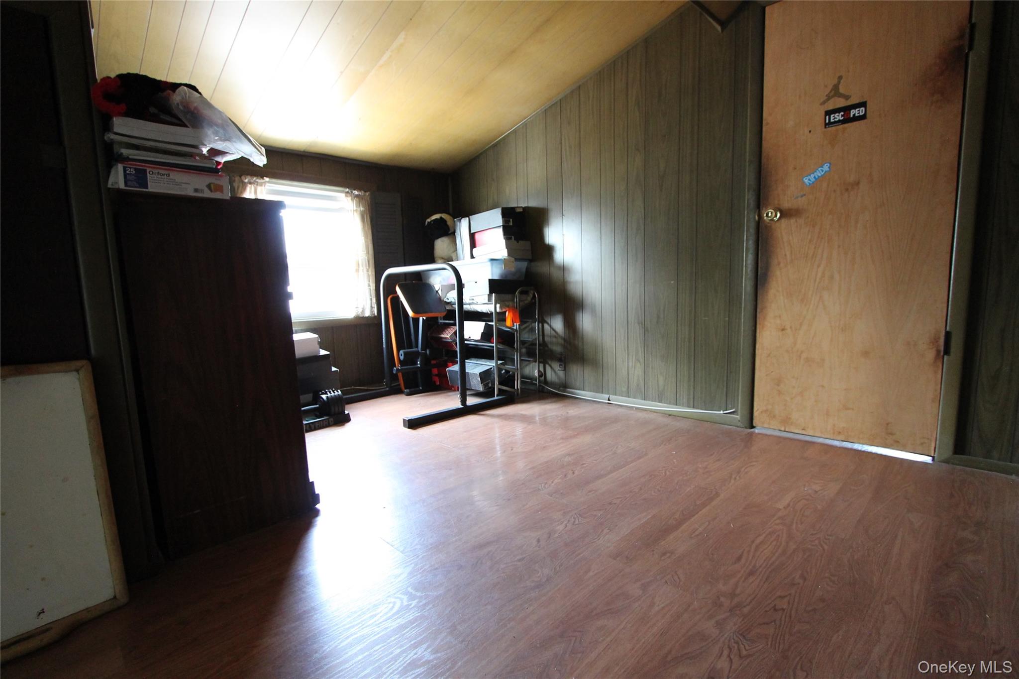 77-29 80th Street, Glendale, NY 11385