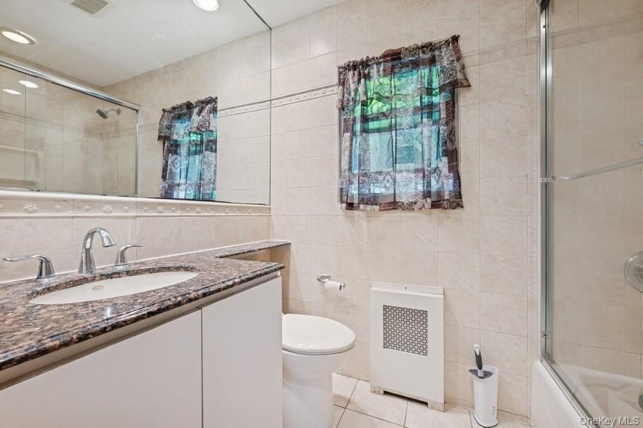 537 Madison Avenue, West Hempstead, NY 11552