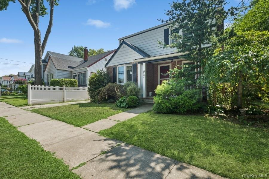 537 Madison Avenue, West Hempstead, NY 11552