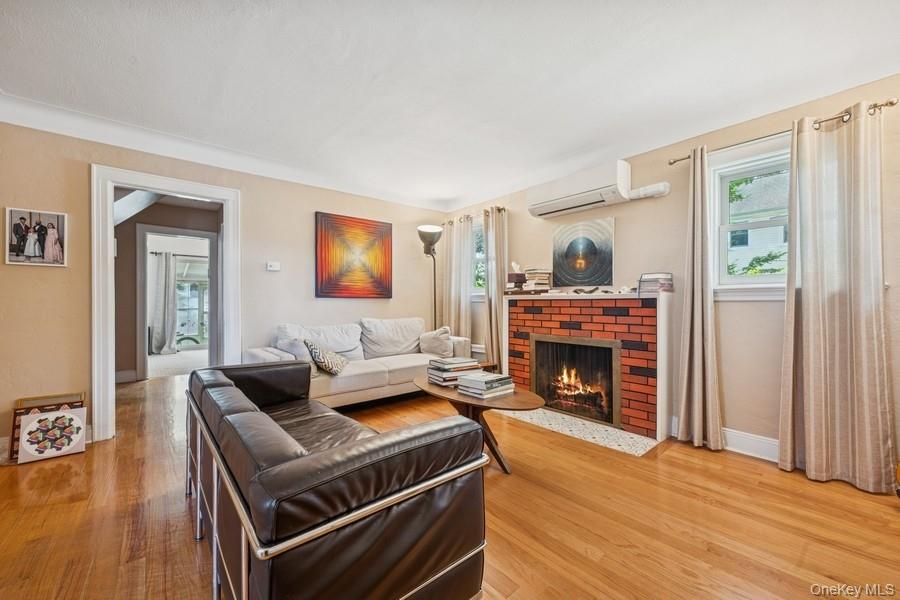 537 Madison Avenue, West Hempstead, NY 11552